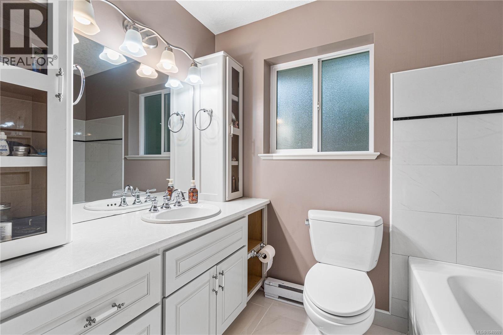 1763 Martini Way Property Photo 42