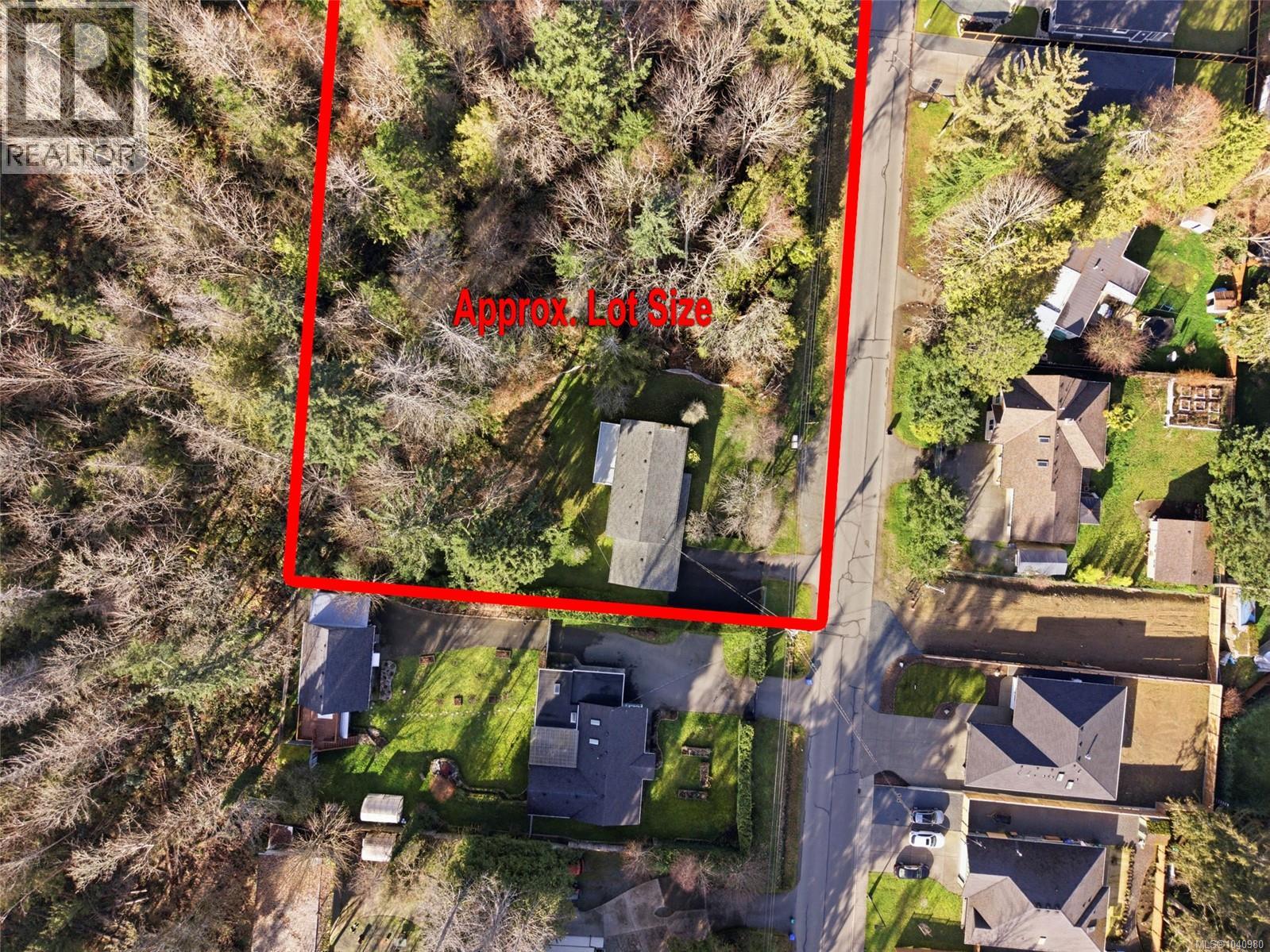 439 Craig St Property Photo 3