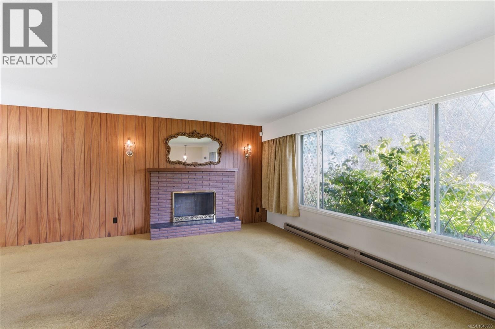 439 Craig St Property Photo 12