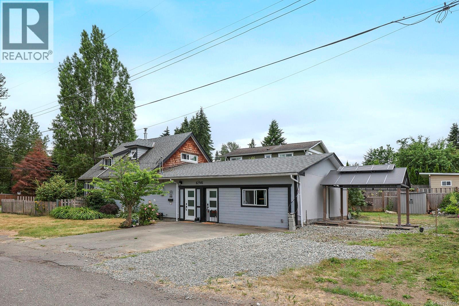 3863 Howard Ave Property Photo 1