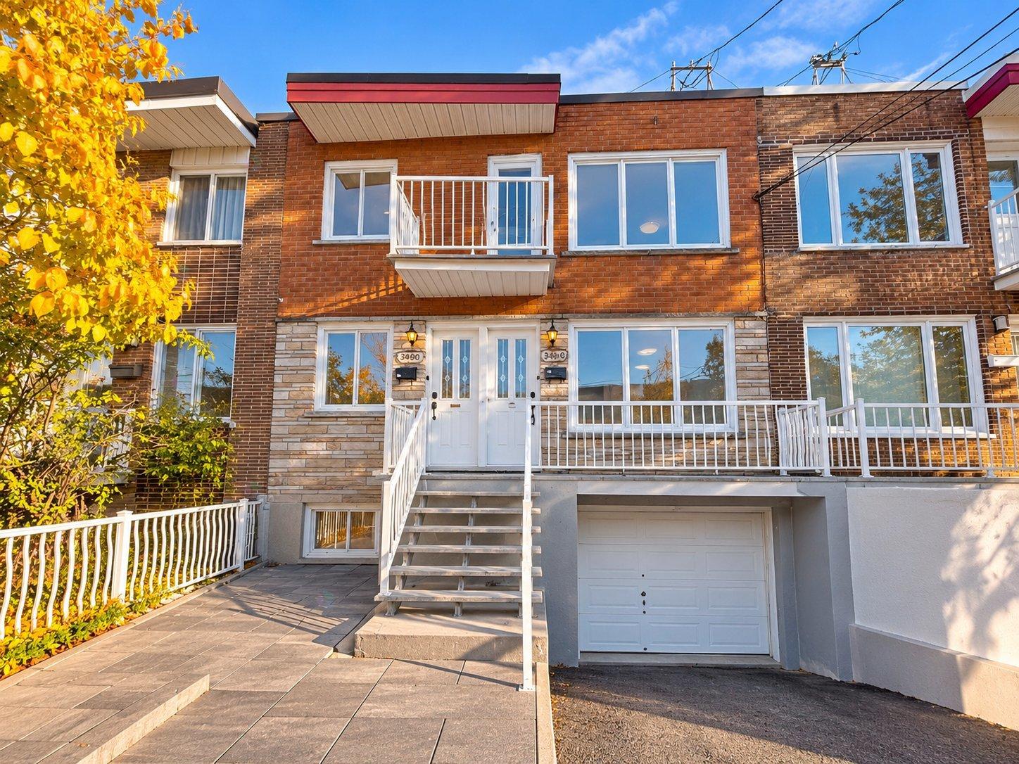 3490 Rue Bressani Property Photo 1