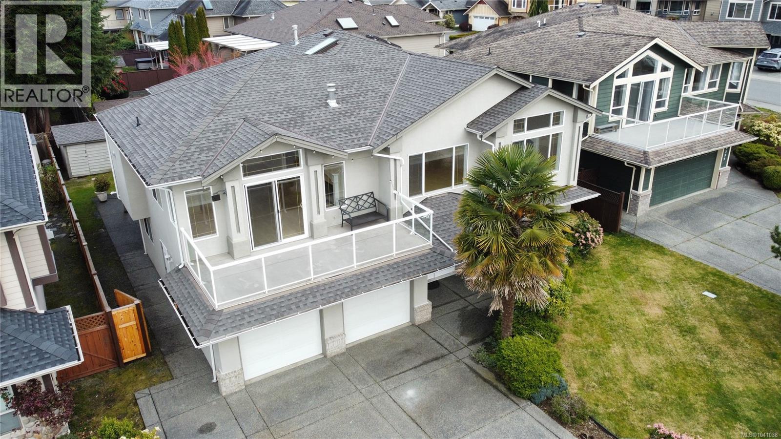 6593 Kestrel Cres Property Photo 1