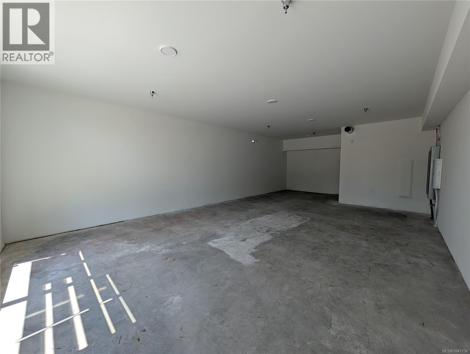 101 2270 Harbour Rd Property Photo 9