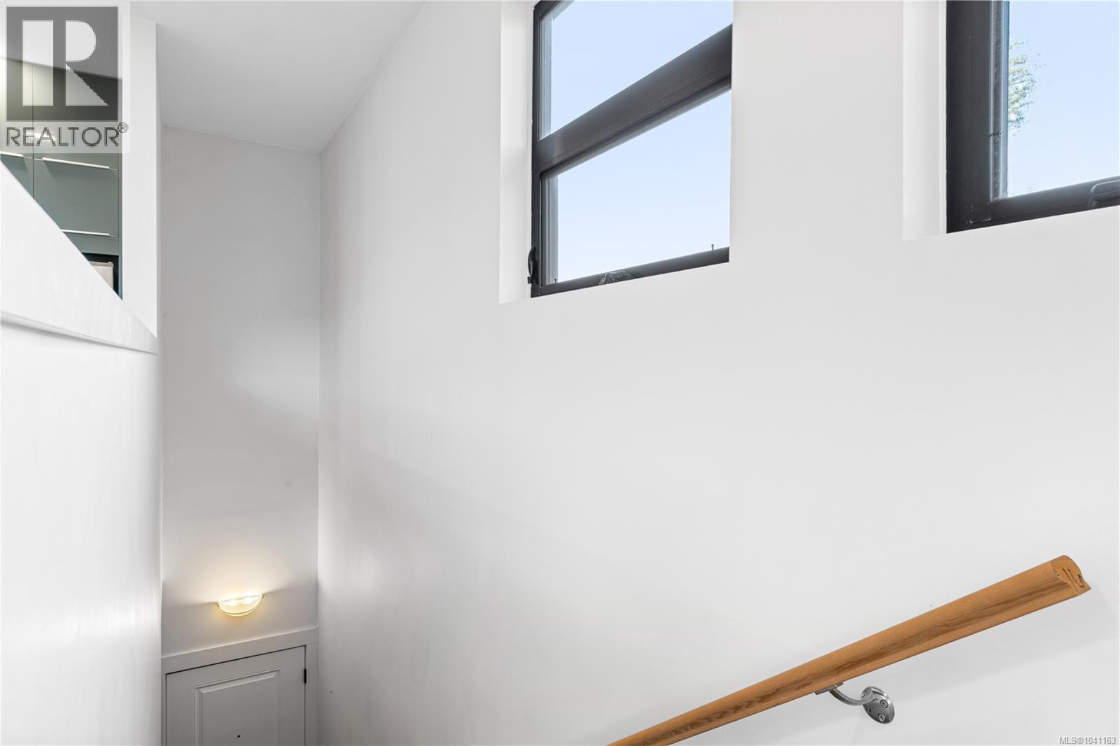 210 Crestline Terr Property Photo 49