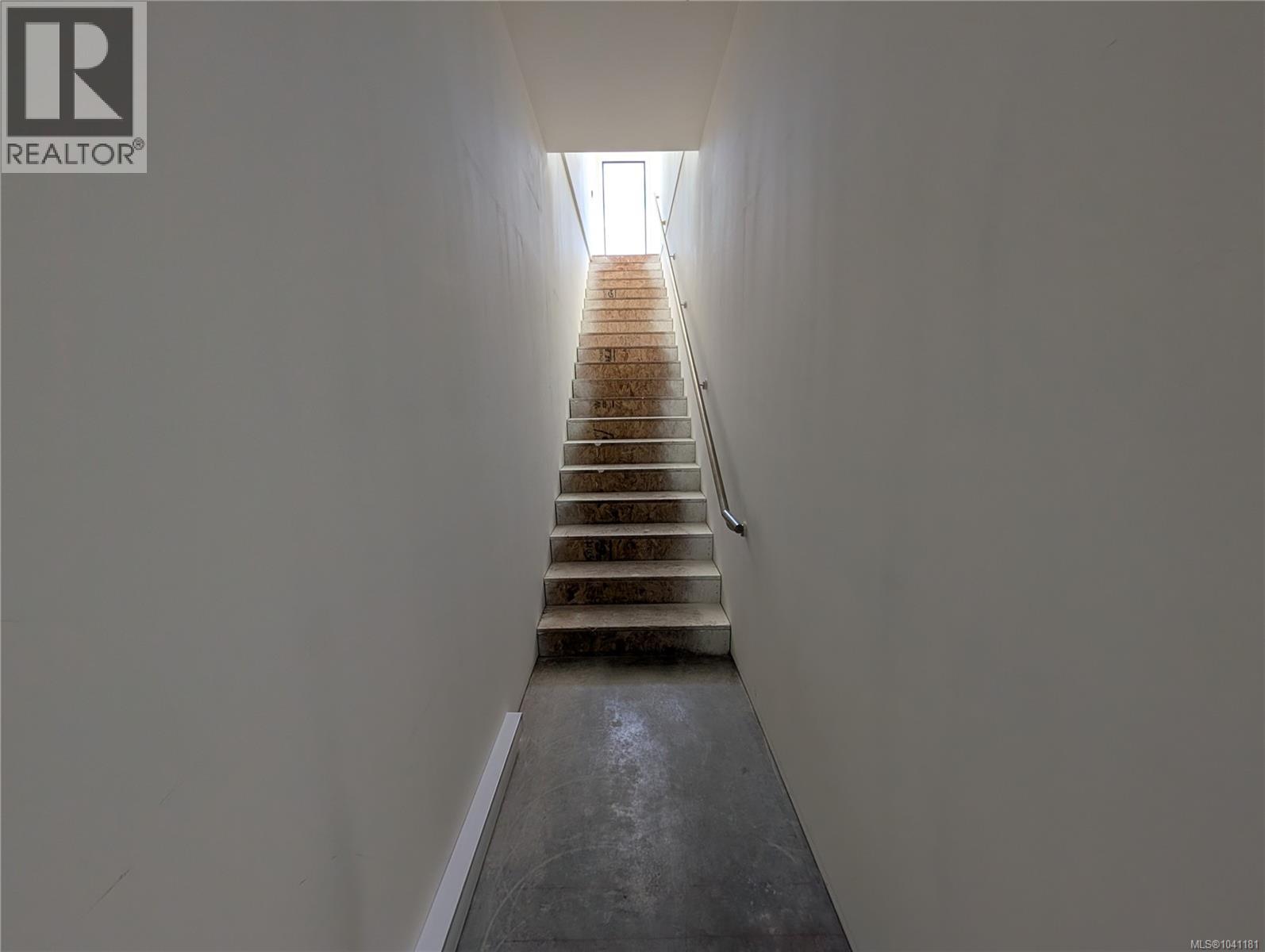 102 2270 Harbour Rd Property Photo 12