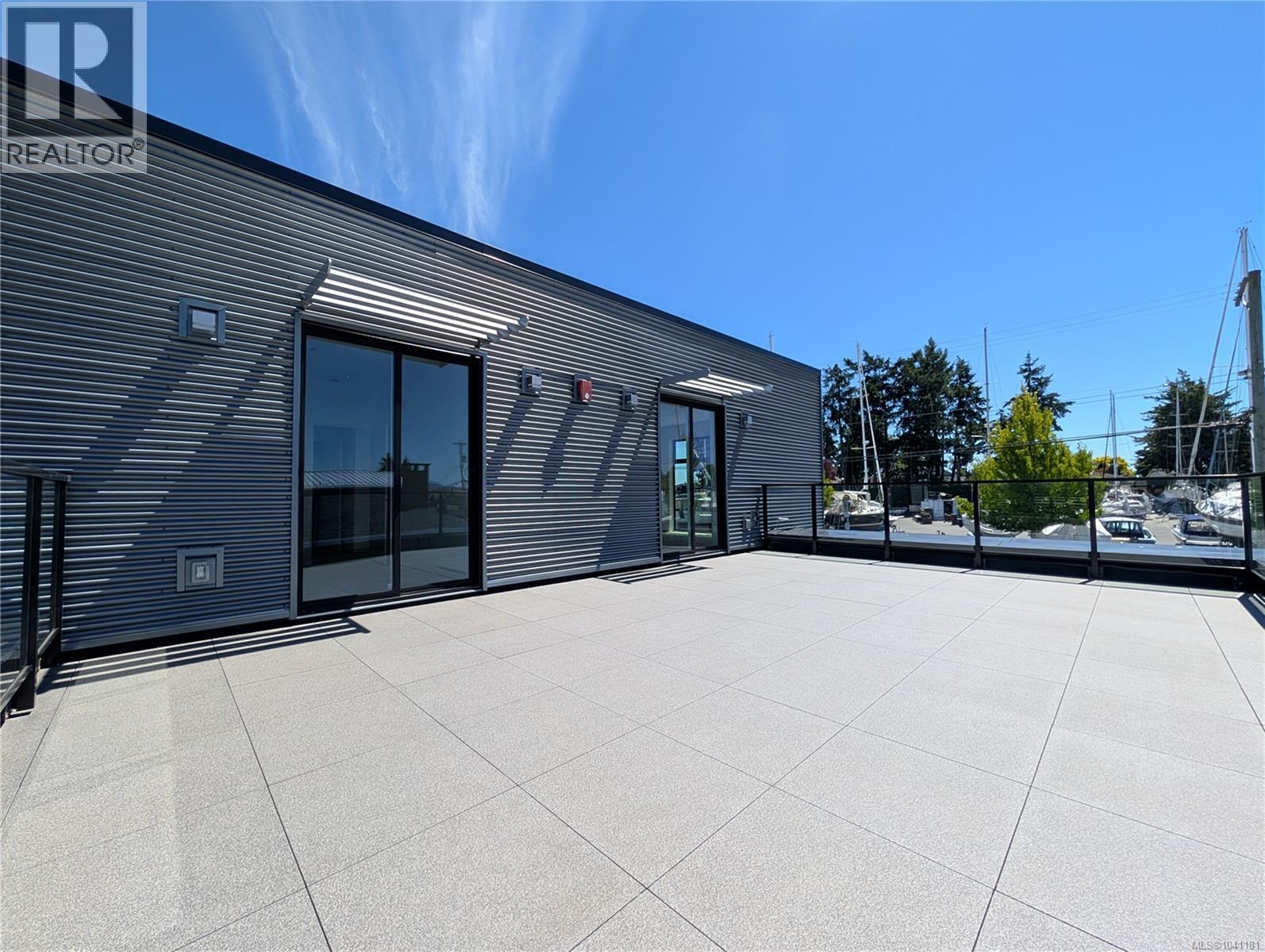 102 2270 Harbour Rd Property Photo 17