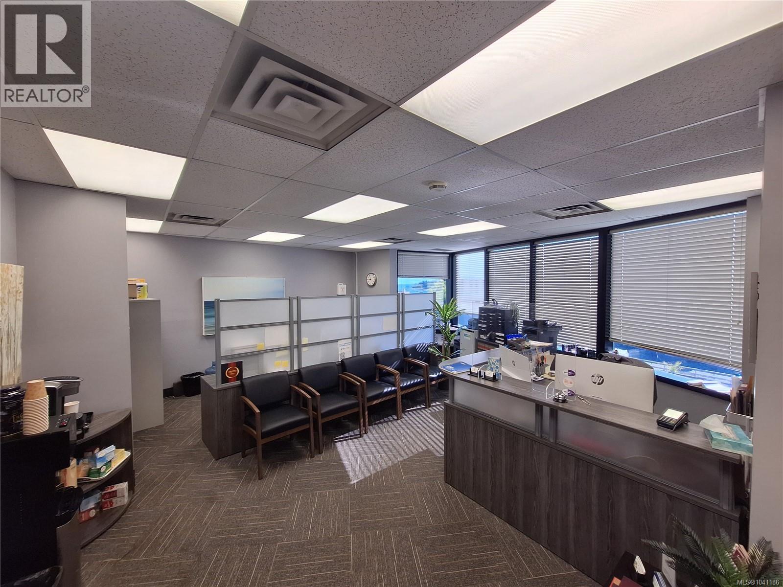401 17 Church St Property Photo 6