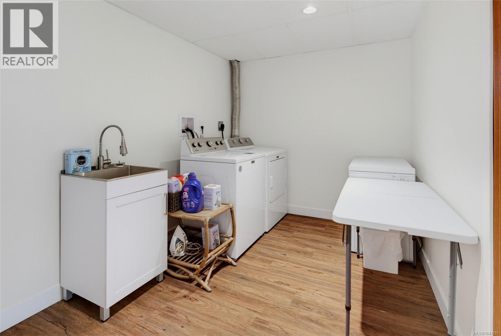 1819 Deborah Dr Property Photo 31