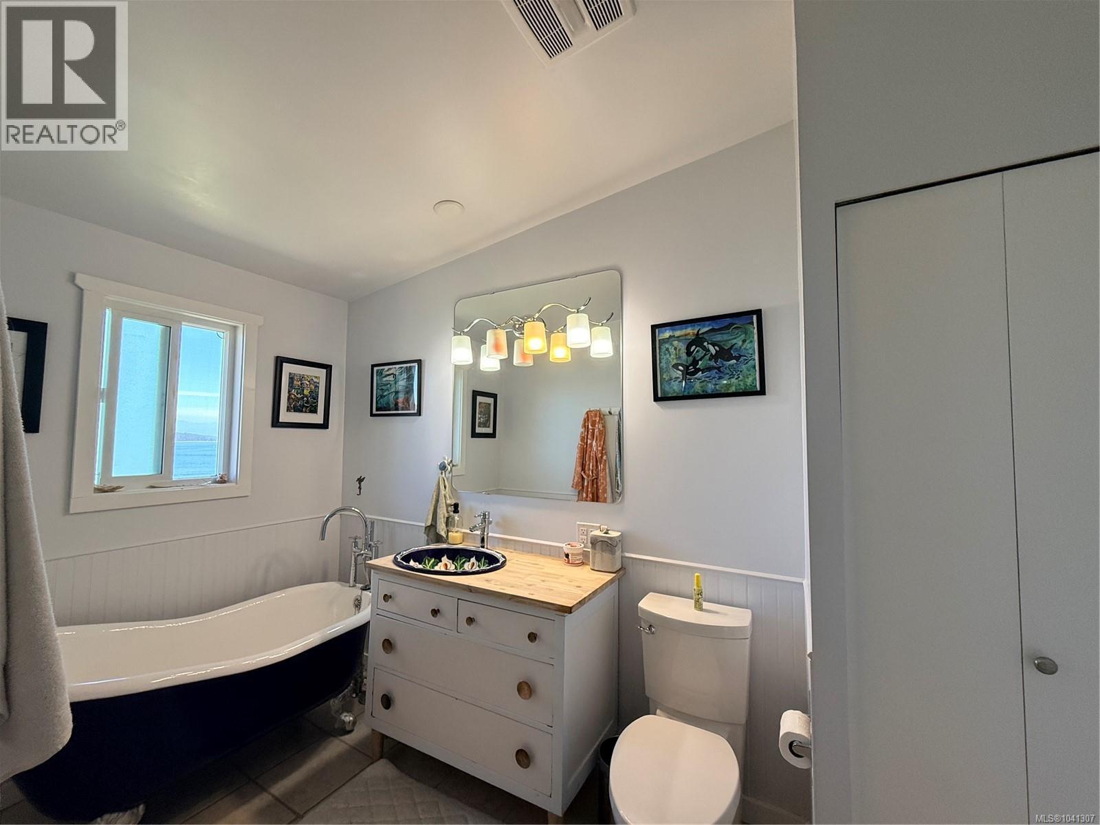 2472 Mountview Rd Property Photo 19