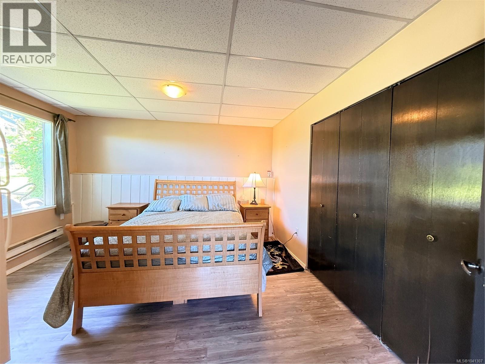 2472 Mountview Rd Property Photo 34