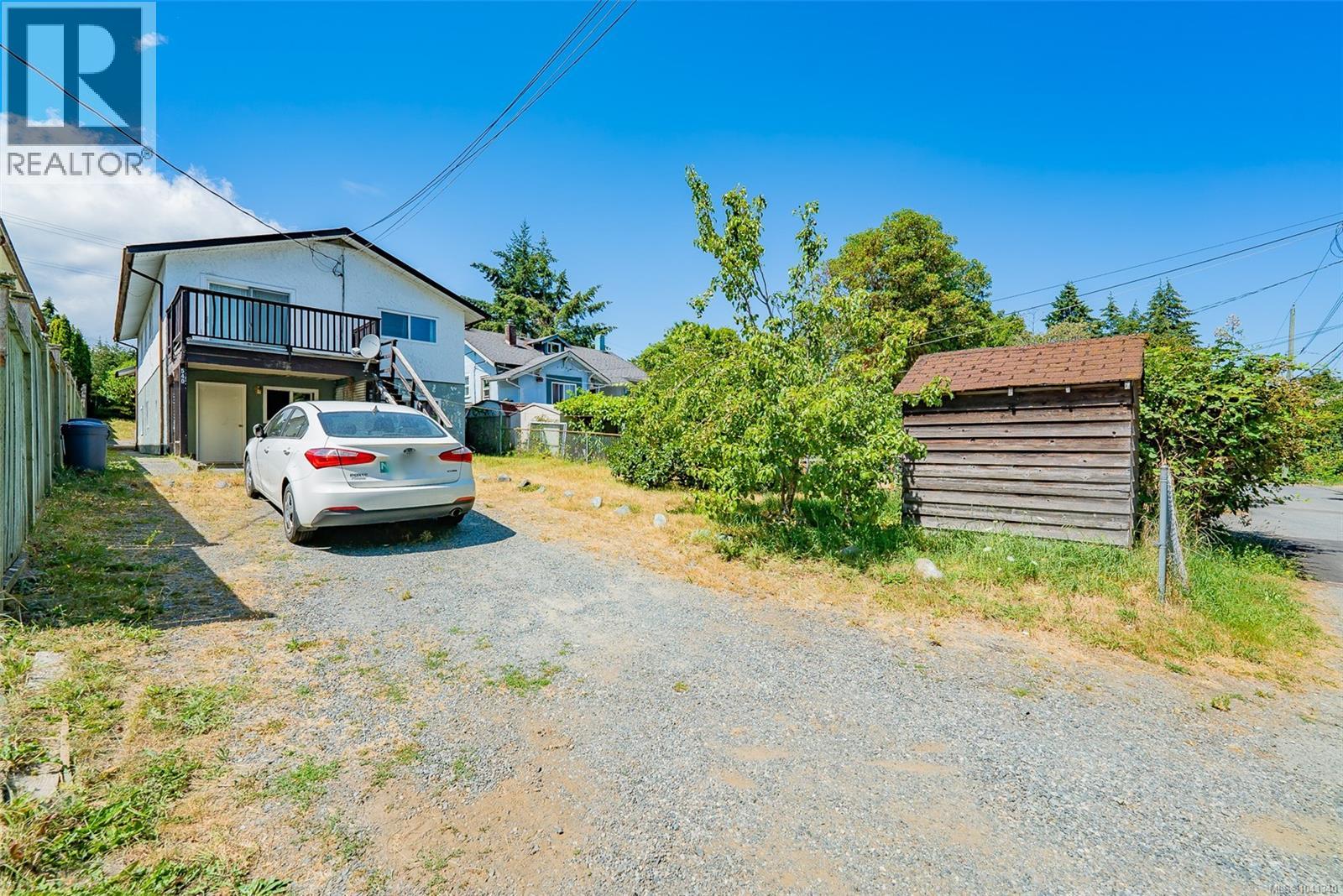 540 Wakesiah Ave Property Photo 33