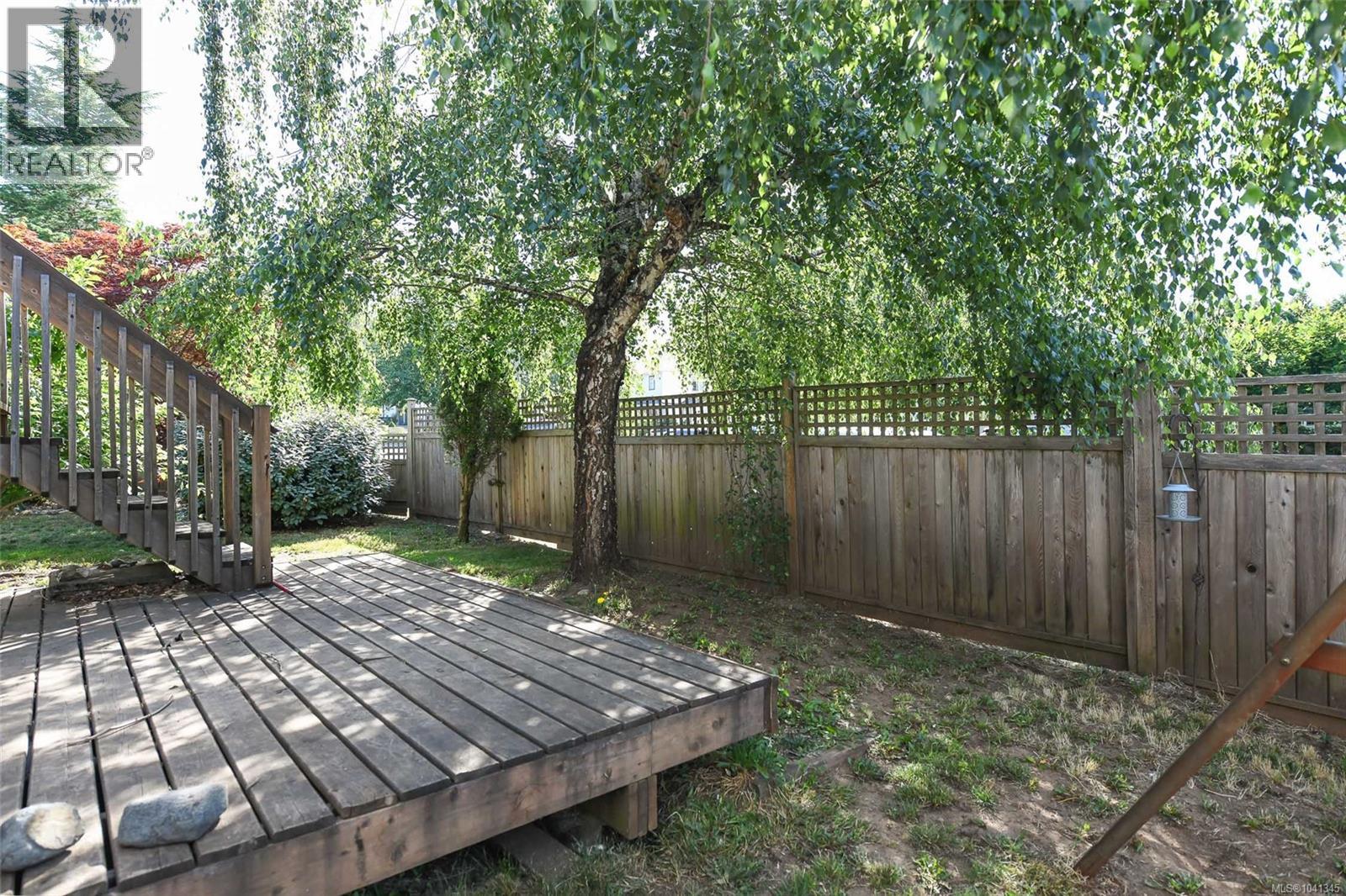 4681 Shetland Pl Property Photo 3