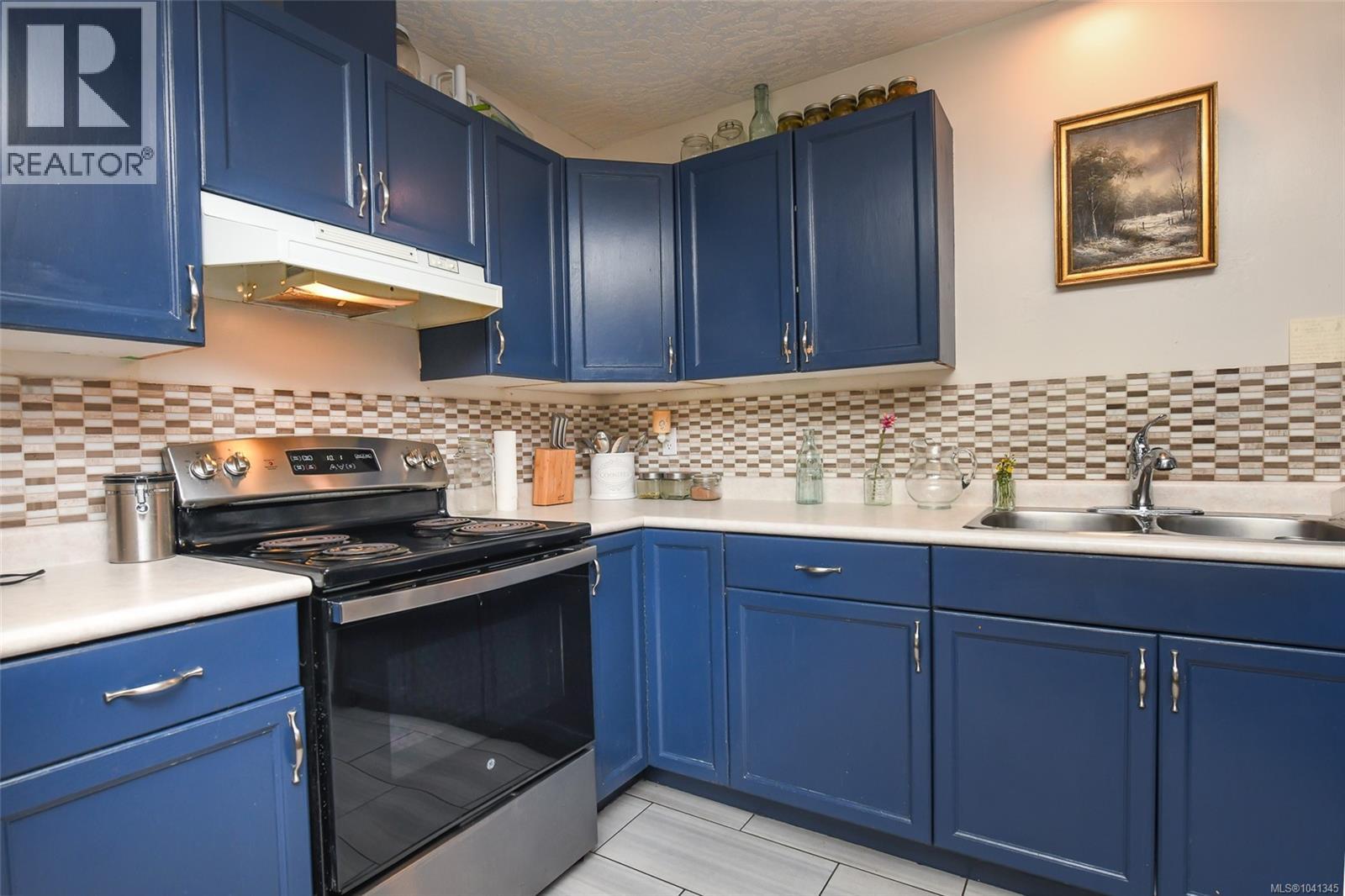 4681 Shetland Pl Property Photo 5