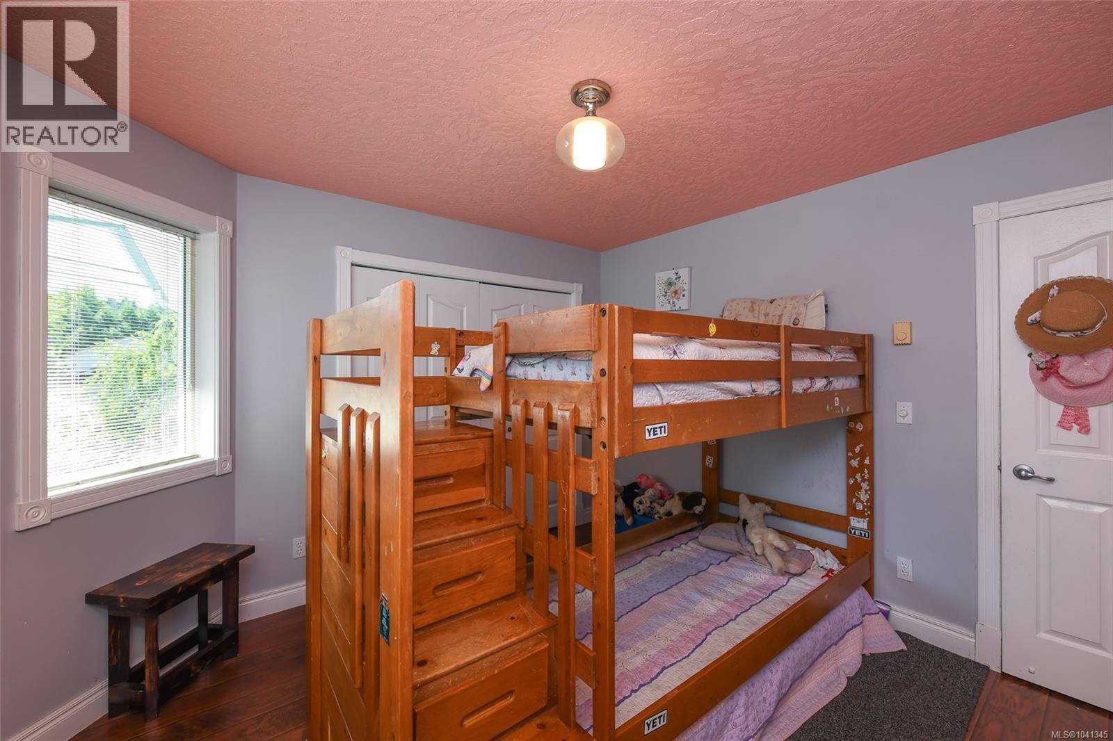 4681 Shetland Pl Property Photo 12