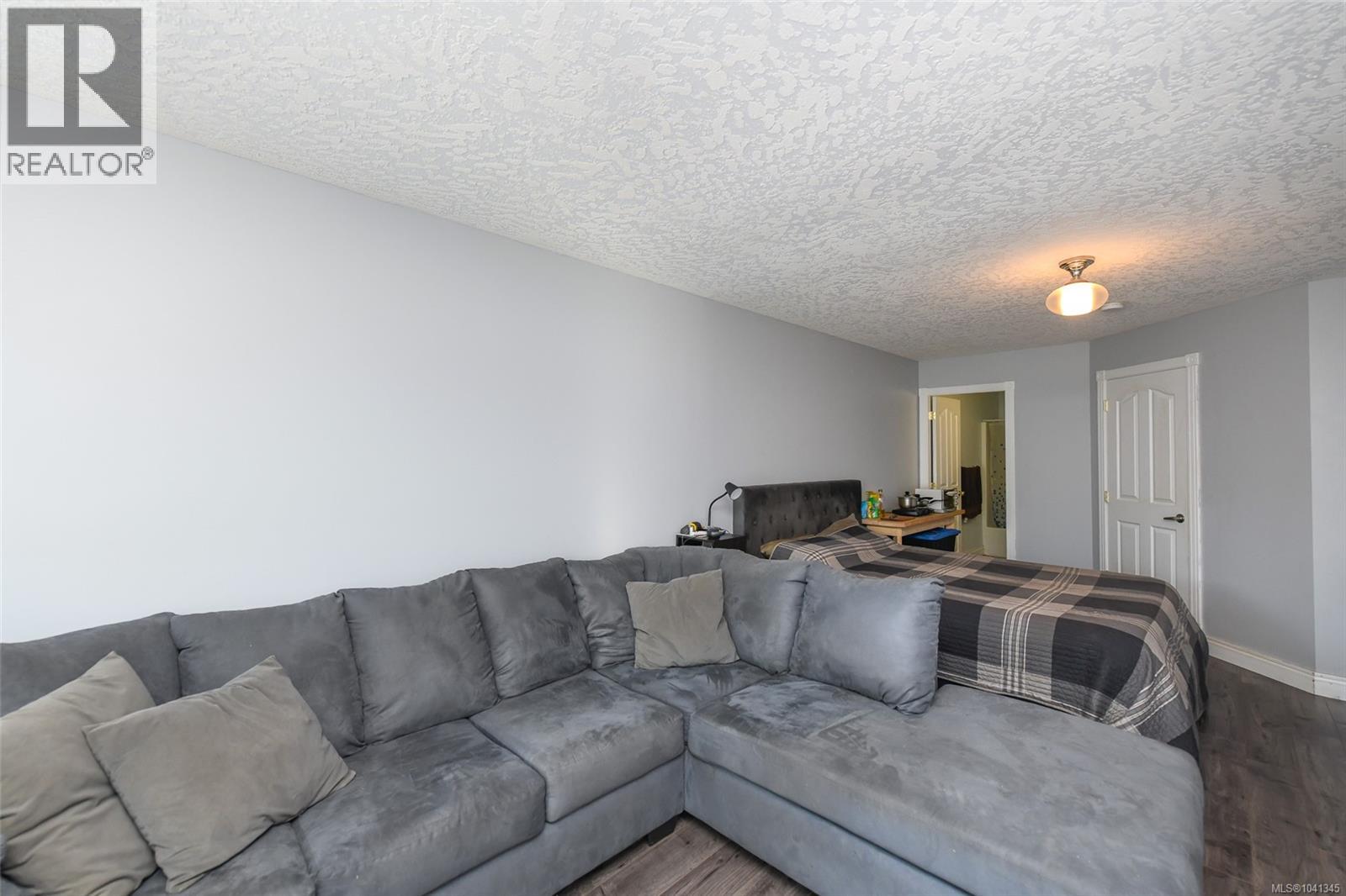 4681 Shetland Pl Property Photo 21