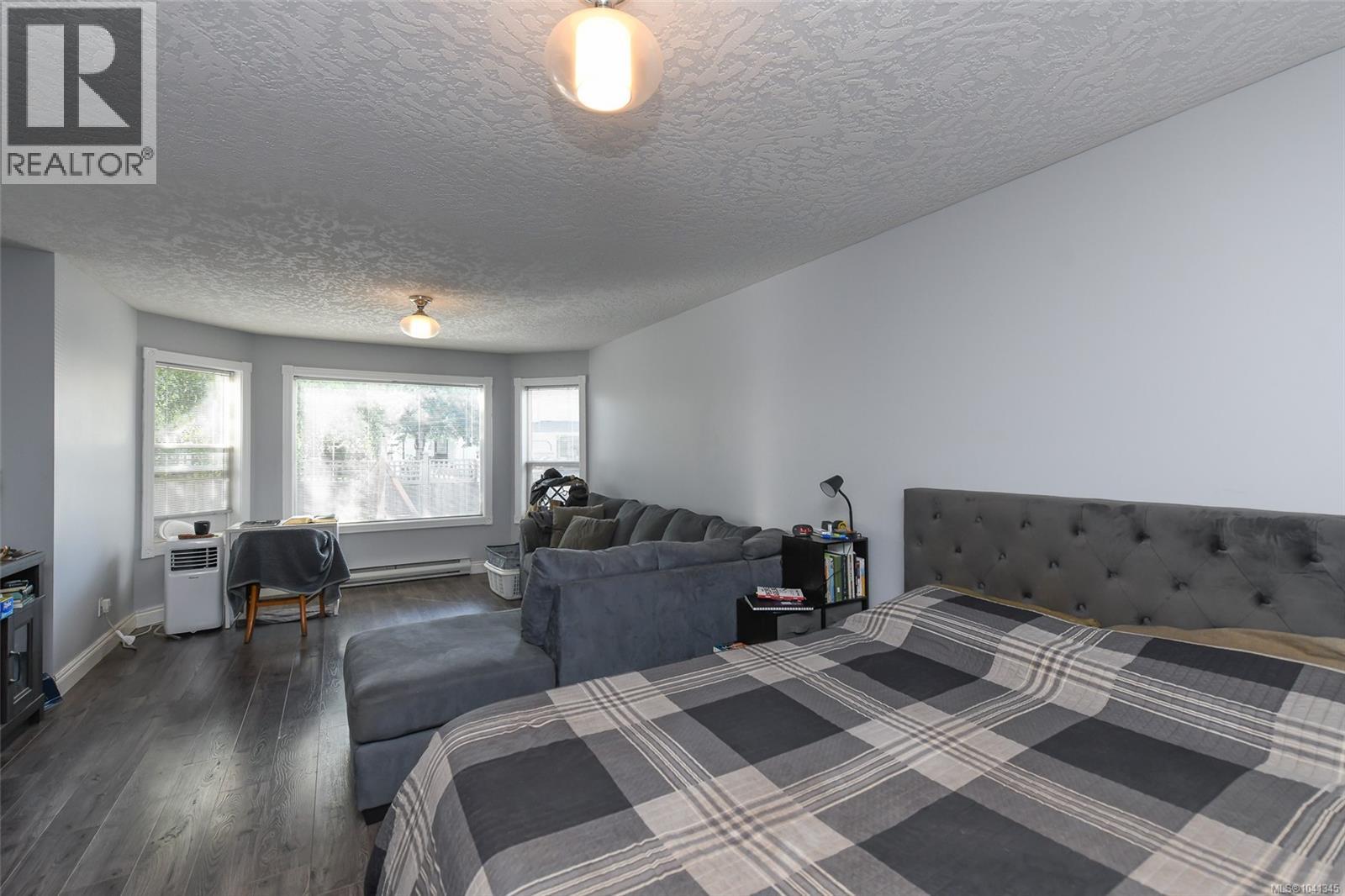 4681 Shetland Pl Property Photo 23