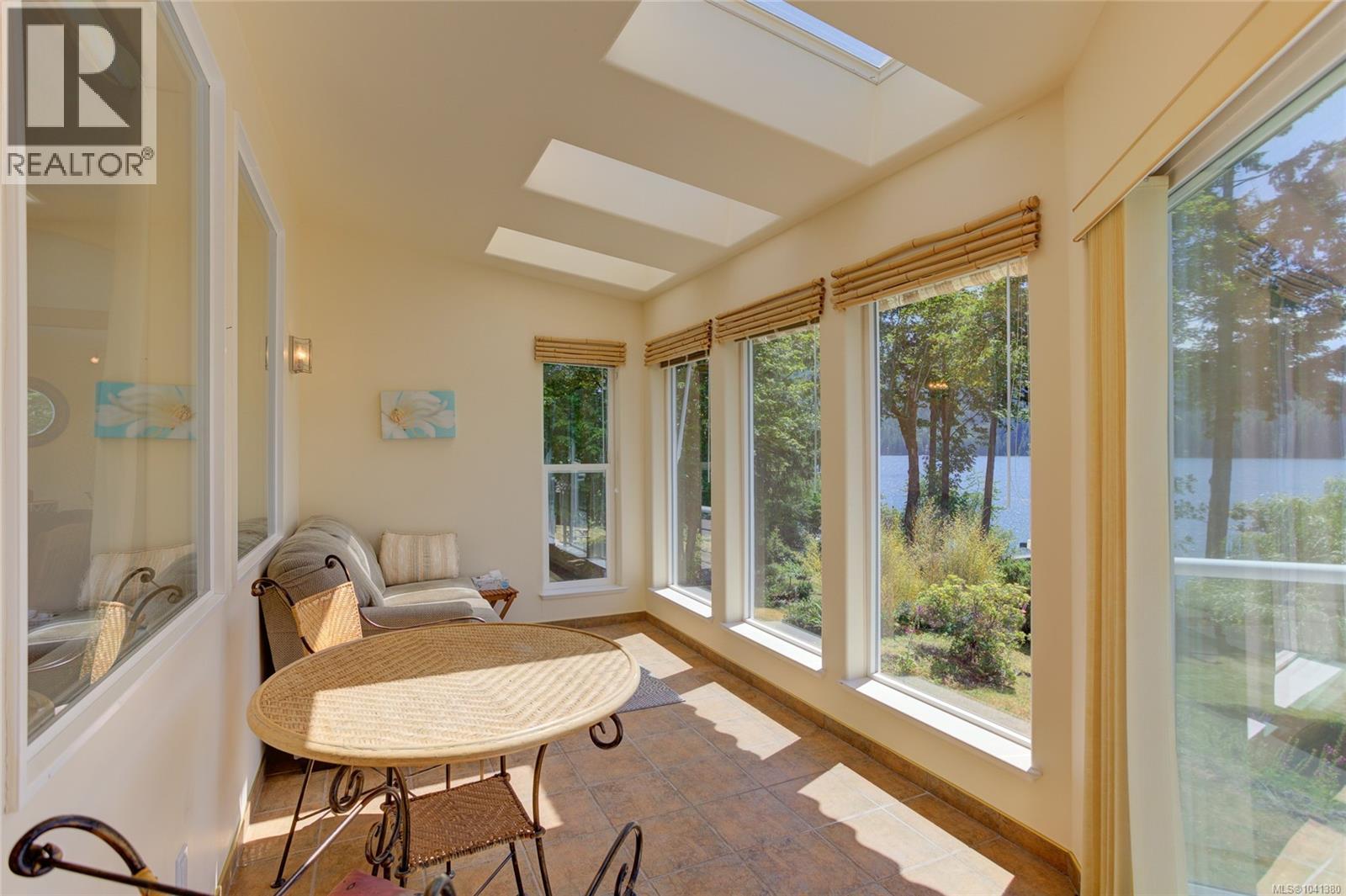 10164 Youbou Rd Property Photo 14