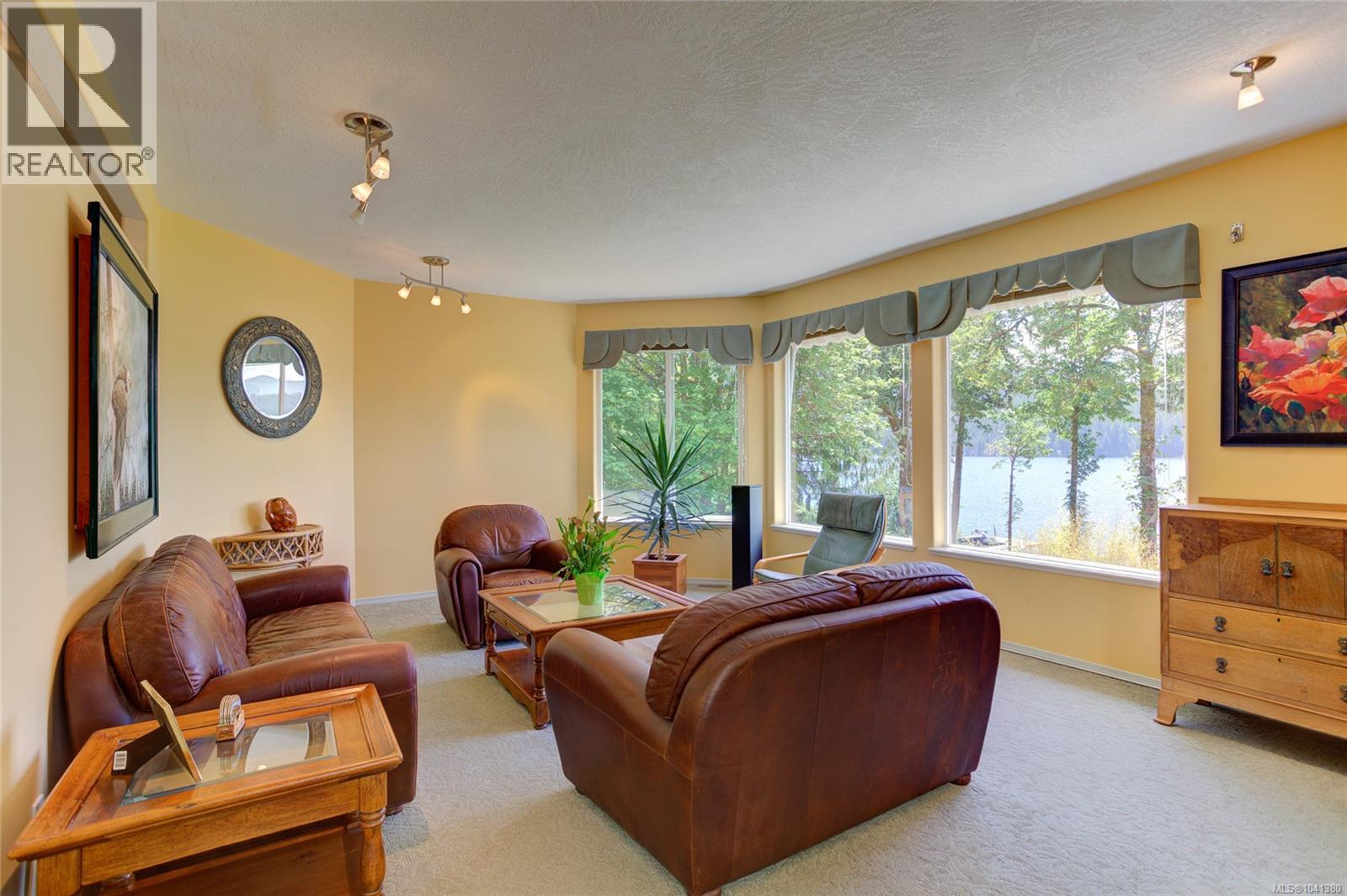 10164 Youbou Rd Property Photo 17