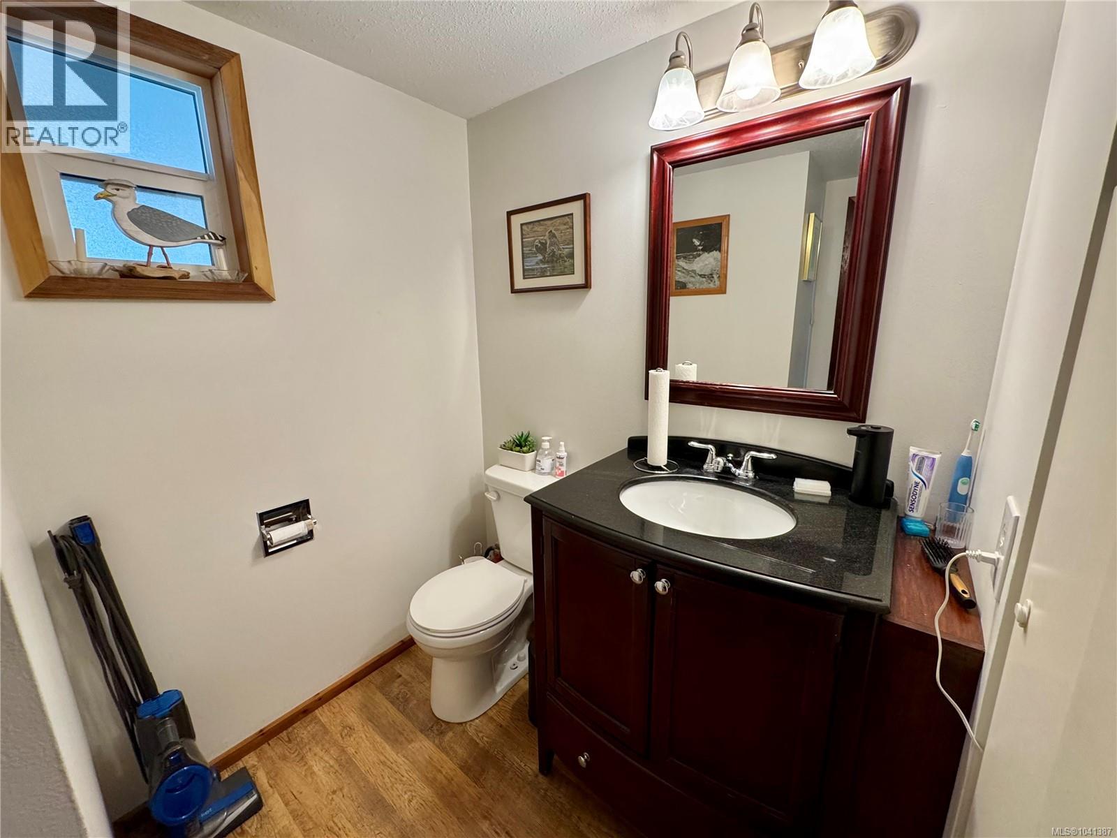 62 Clark Dr Property Photo 11