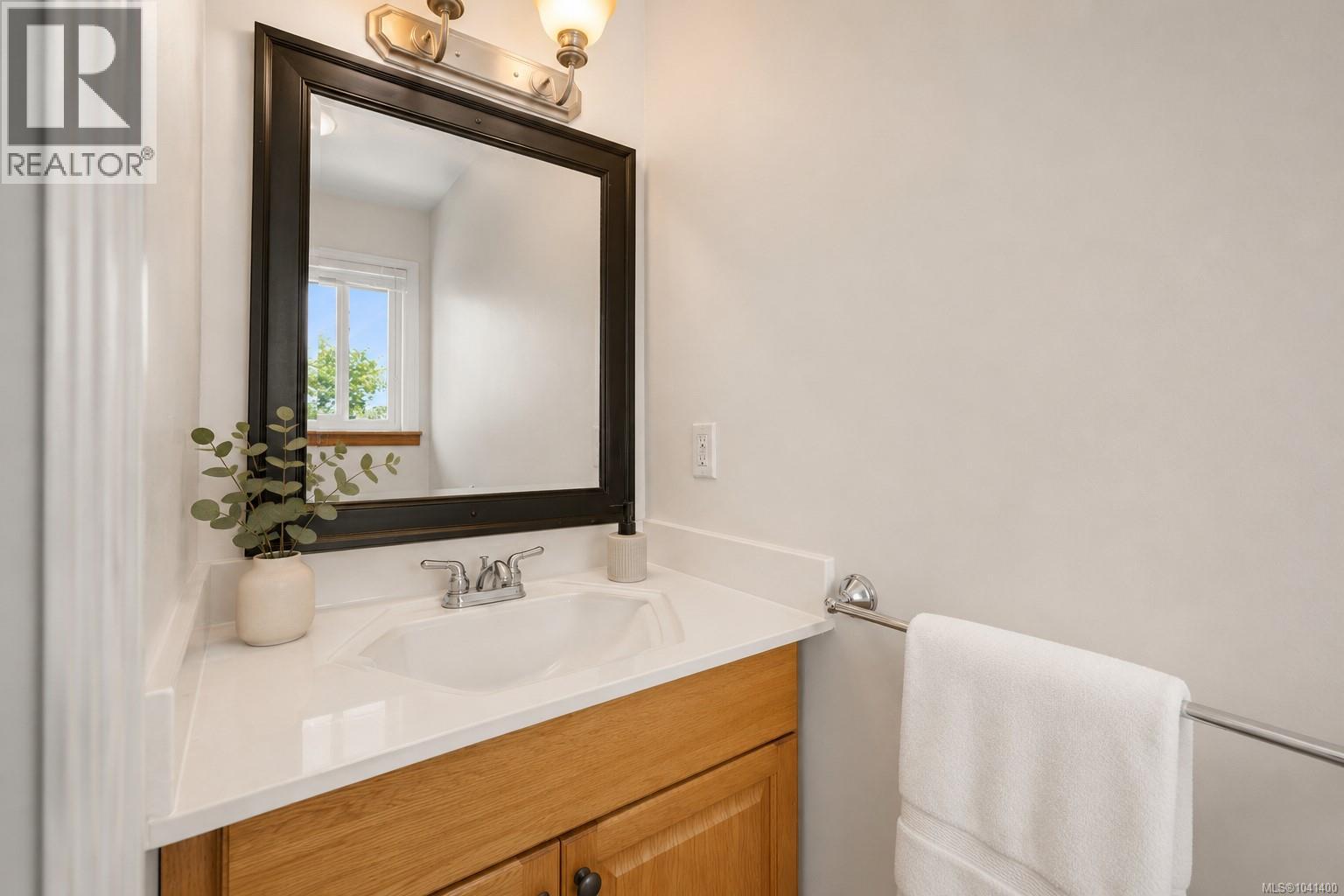 4379 Shelbourne St Property Photo 17