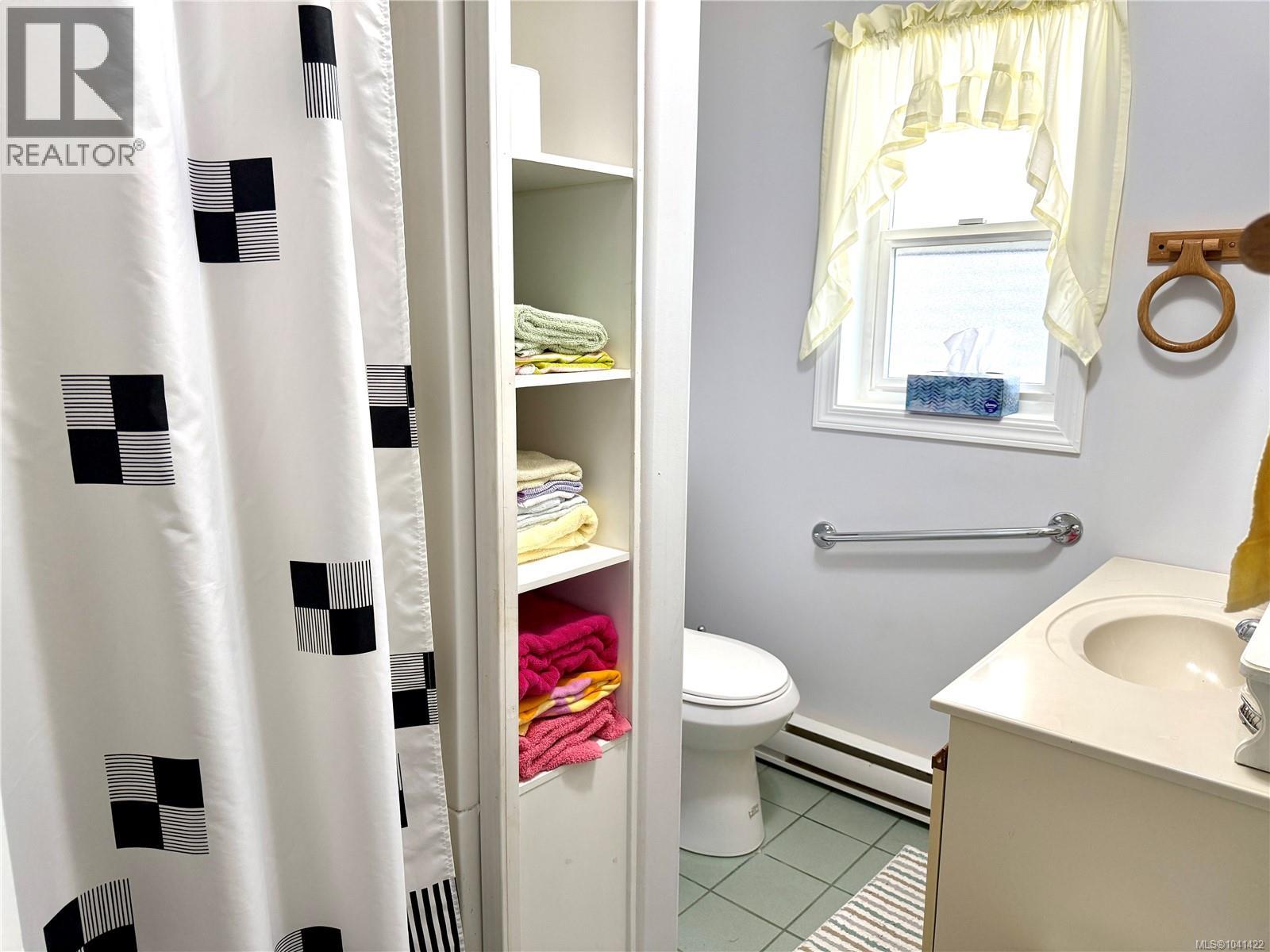 6131 Drinkwater Rd Property Photo 25