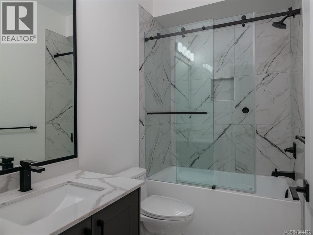 120 Hawk Point Rd Property Photo 32