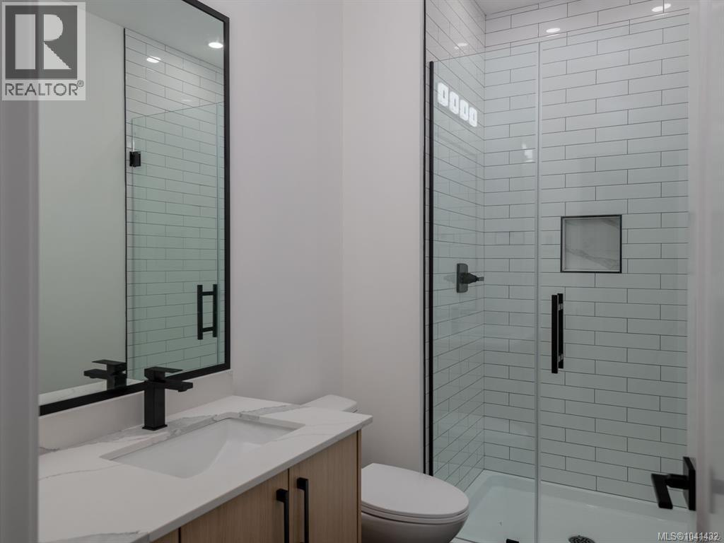 120 Hawk Point Rd Property Photo 40