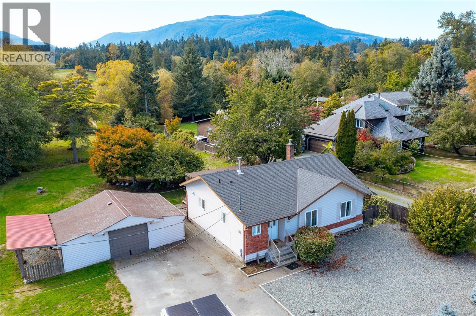 9384 Chemainus Rd Property Photo 2