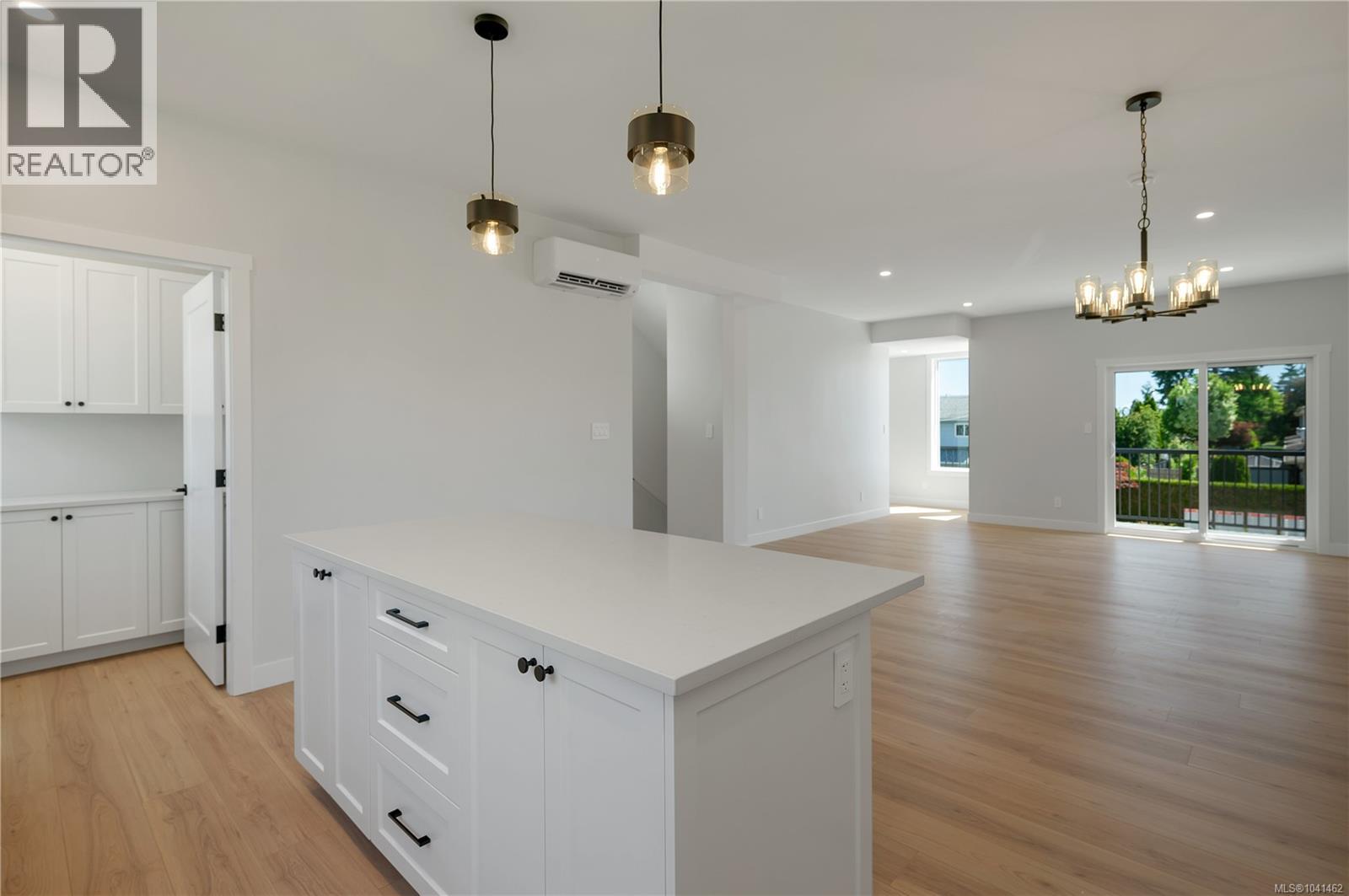 2022b Galerno Rd Property Photo 7