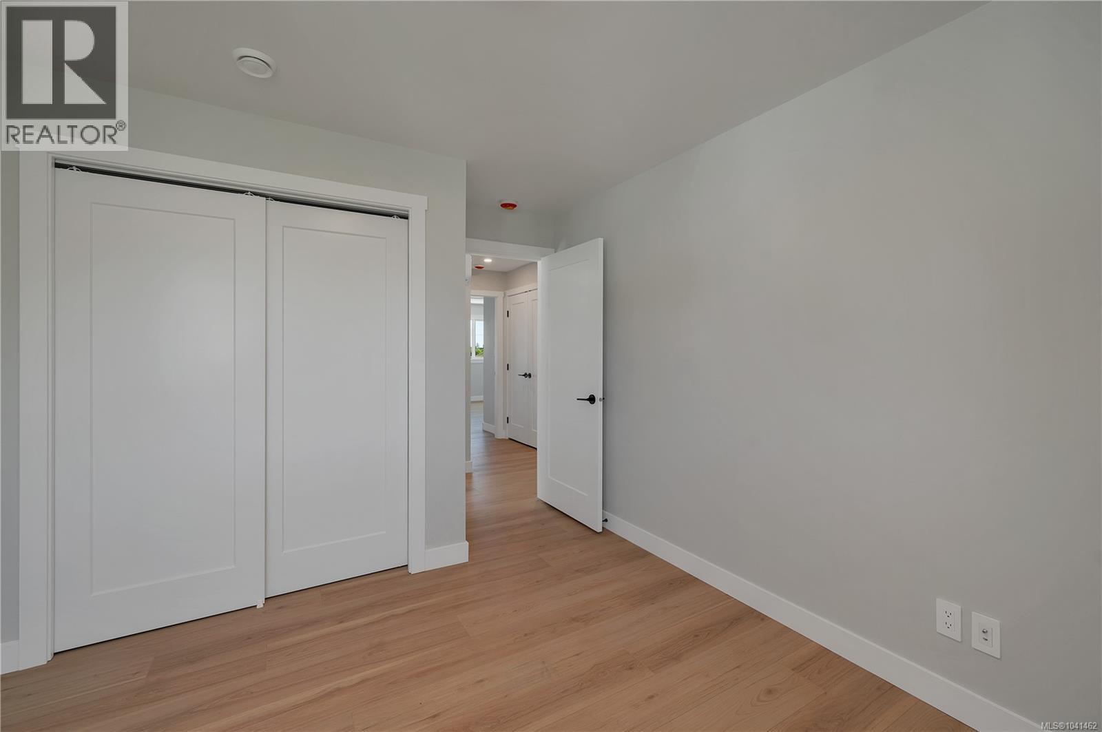 2022b Galerno Rd Property Photo 28