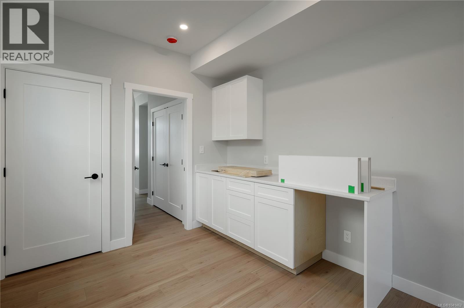 2022b Galerno Rd Property Photo 32