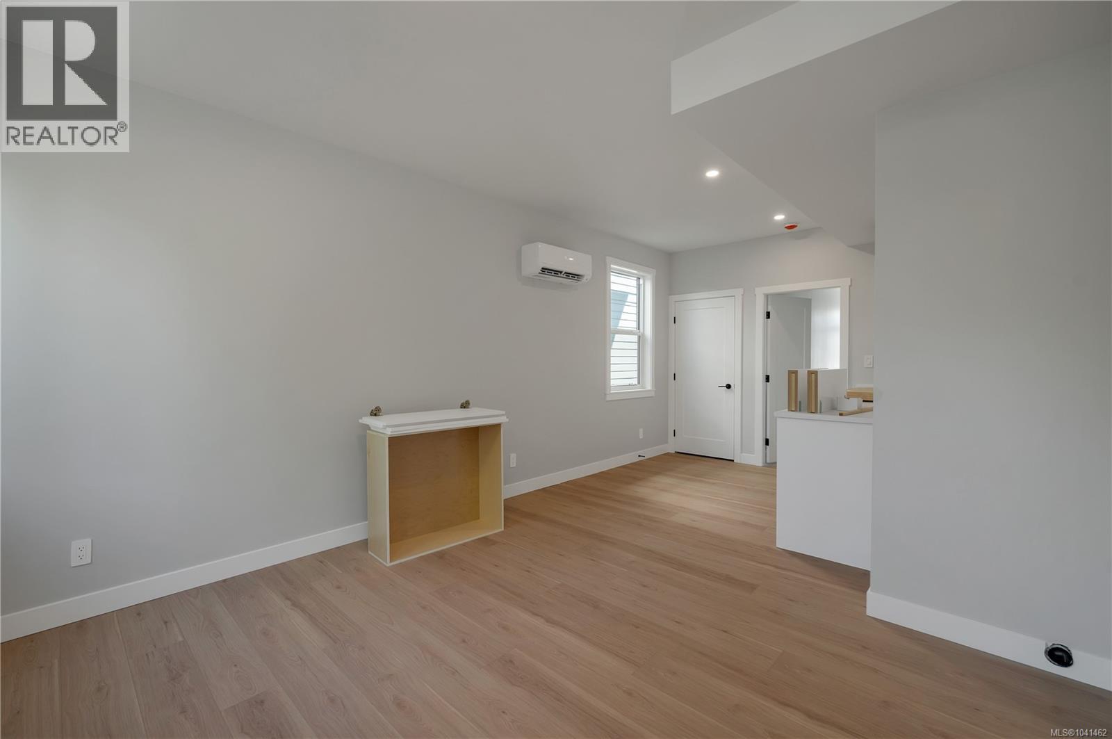 2022b Galerno Rd Property Photo 34