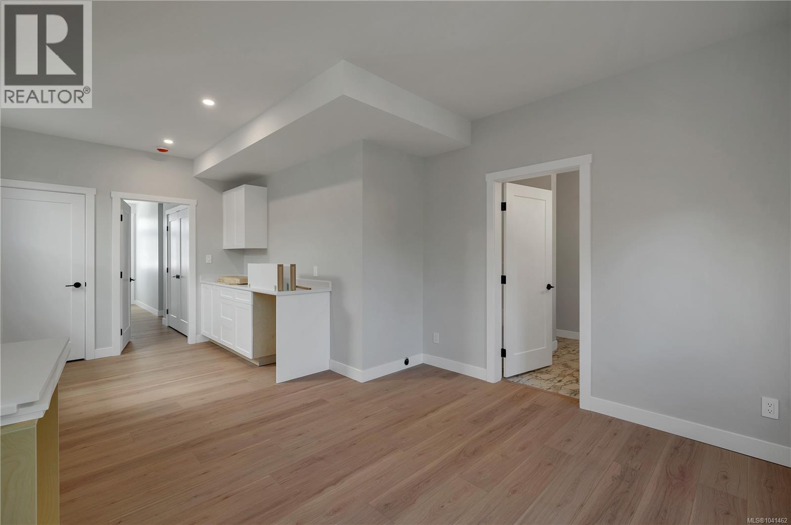2022b Galerno Rd Property Photo 35