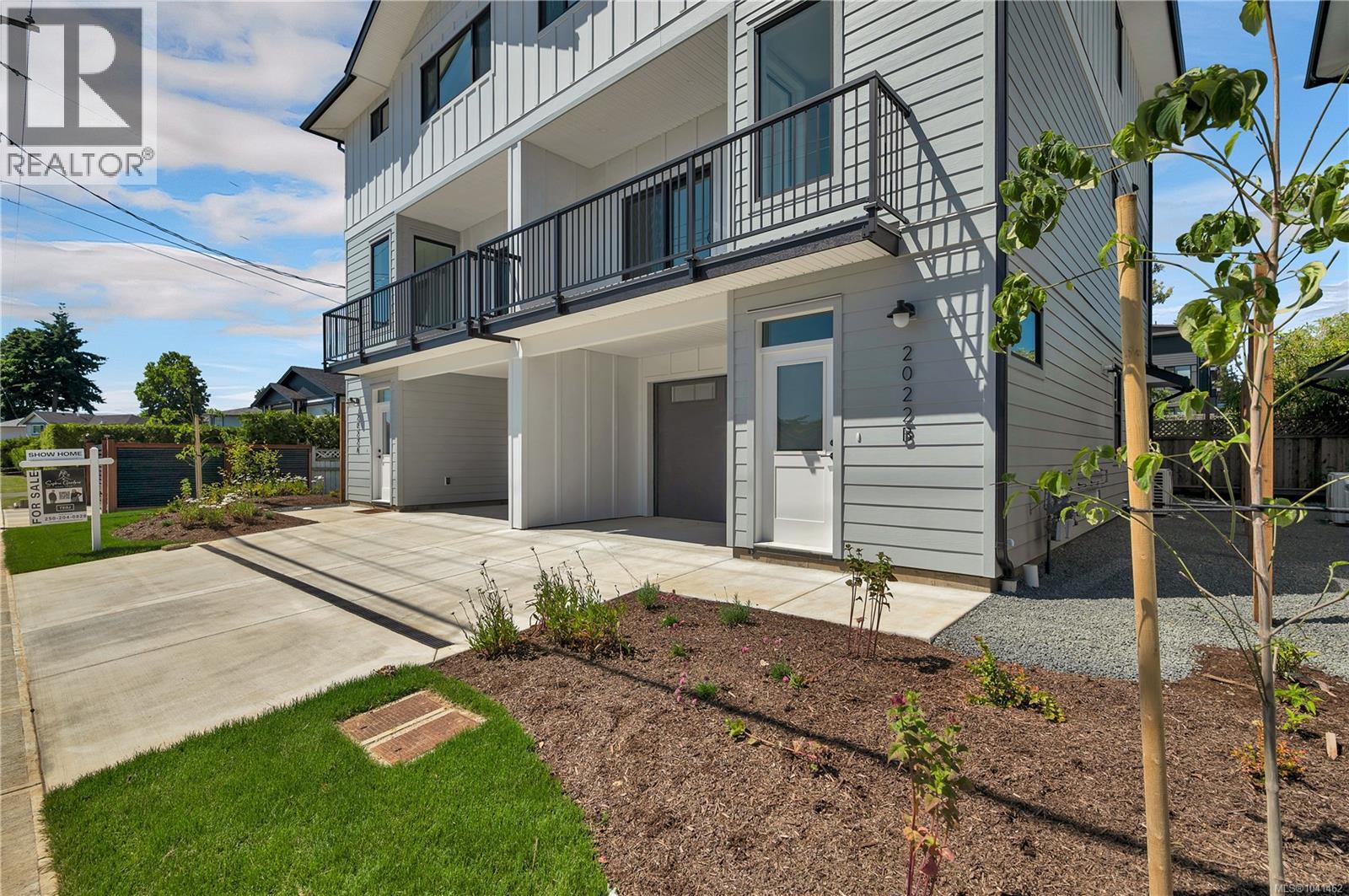 2022b Galerno Rd Property Photo 43