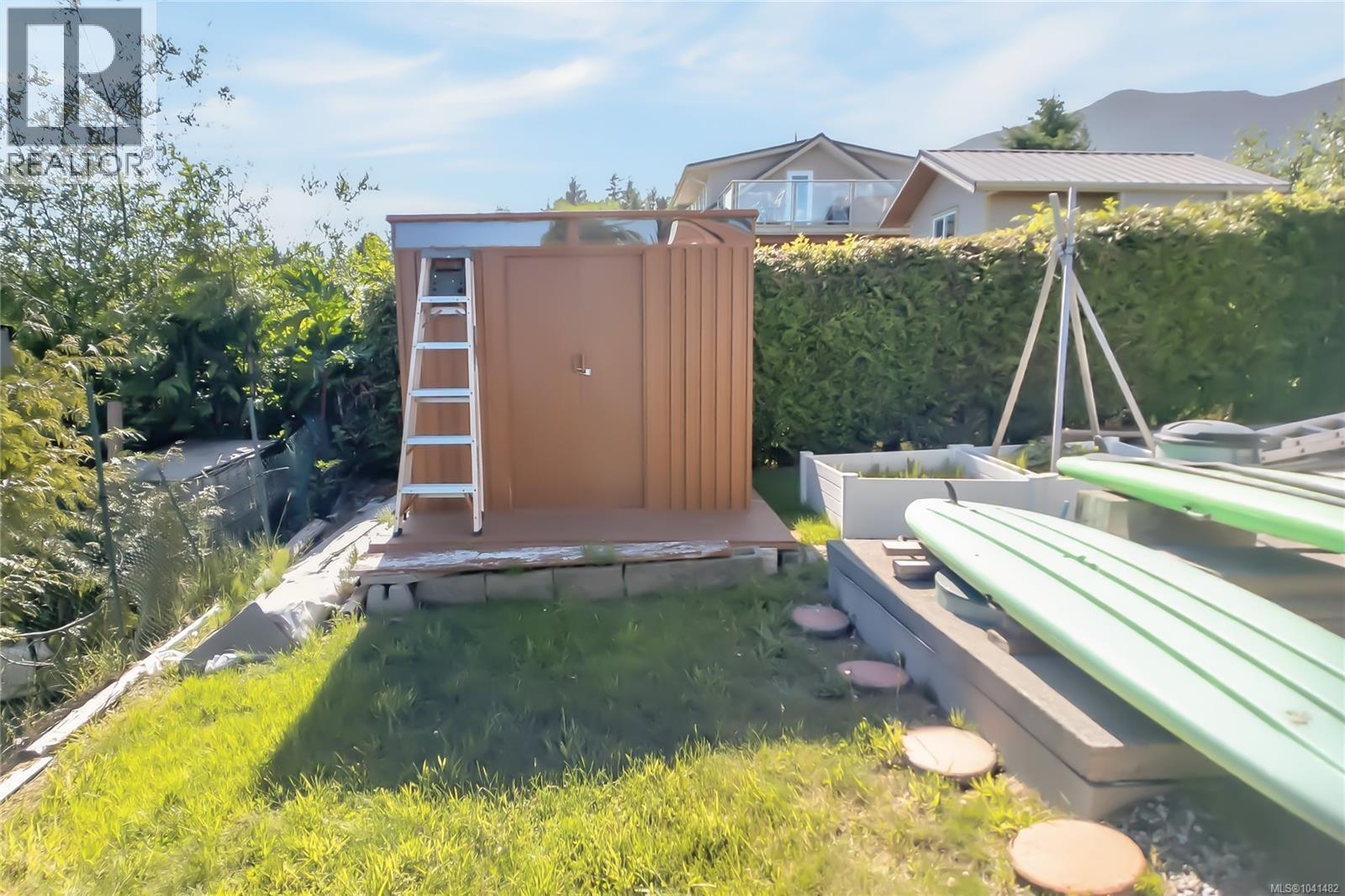 1049 Sixth Ave Property Photo 29