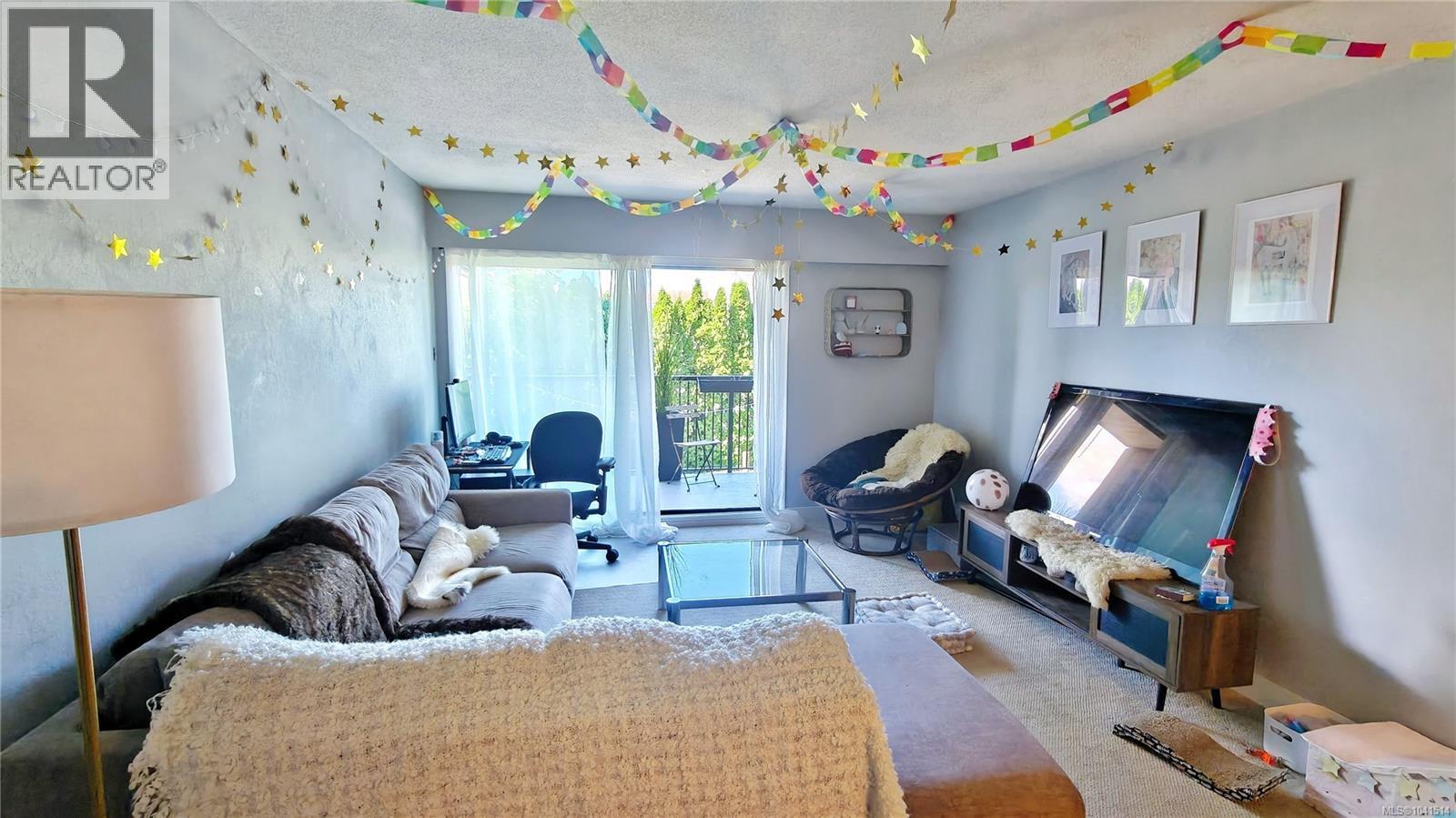 217 1870 McKenzie Ave Property Photo 1