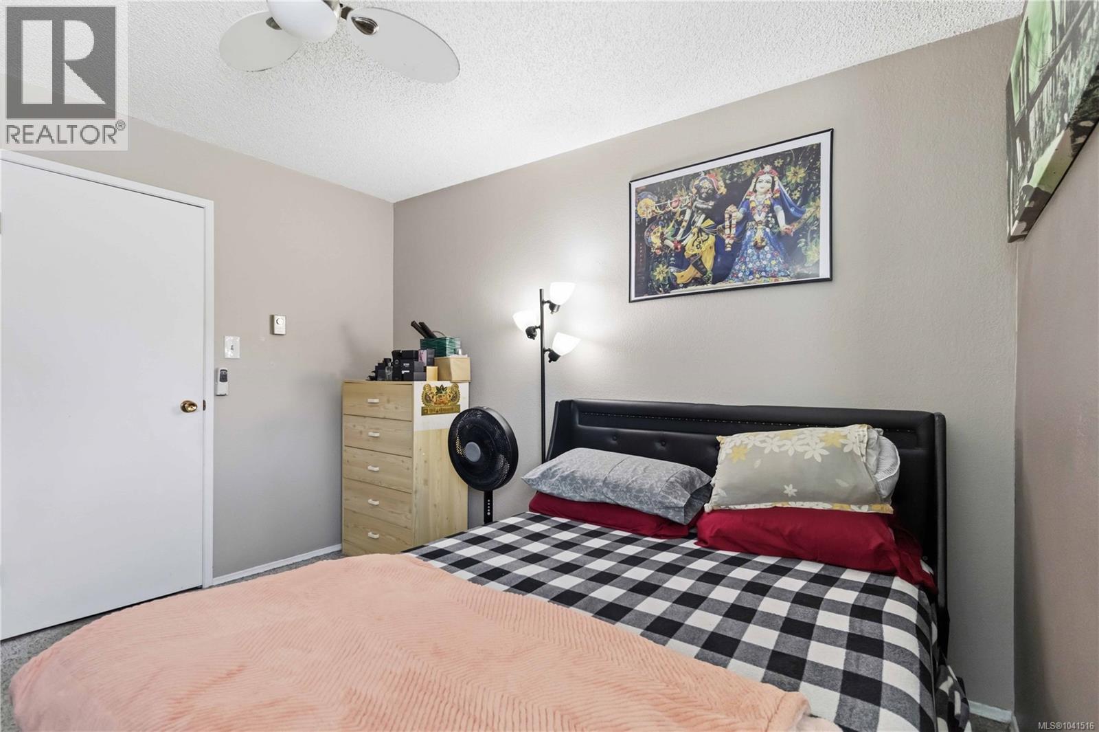 306 1525 Hillside Ave Property Photo 17