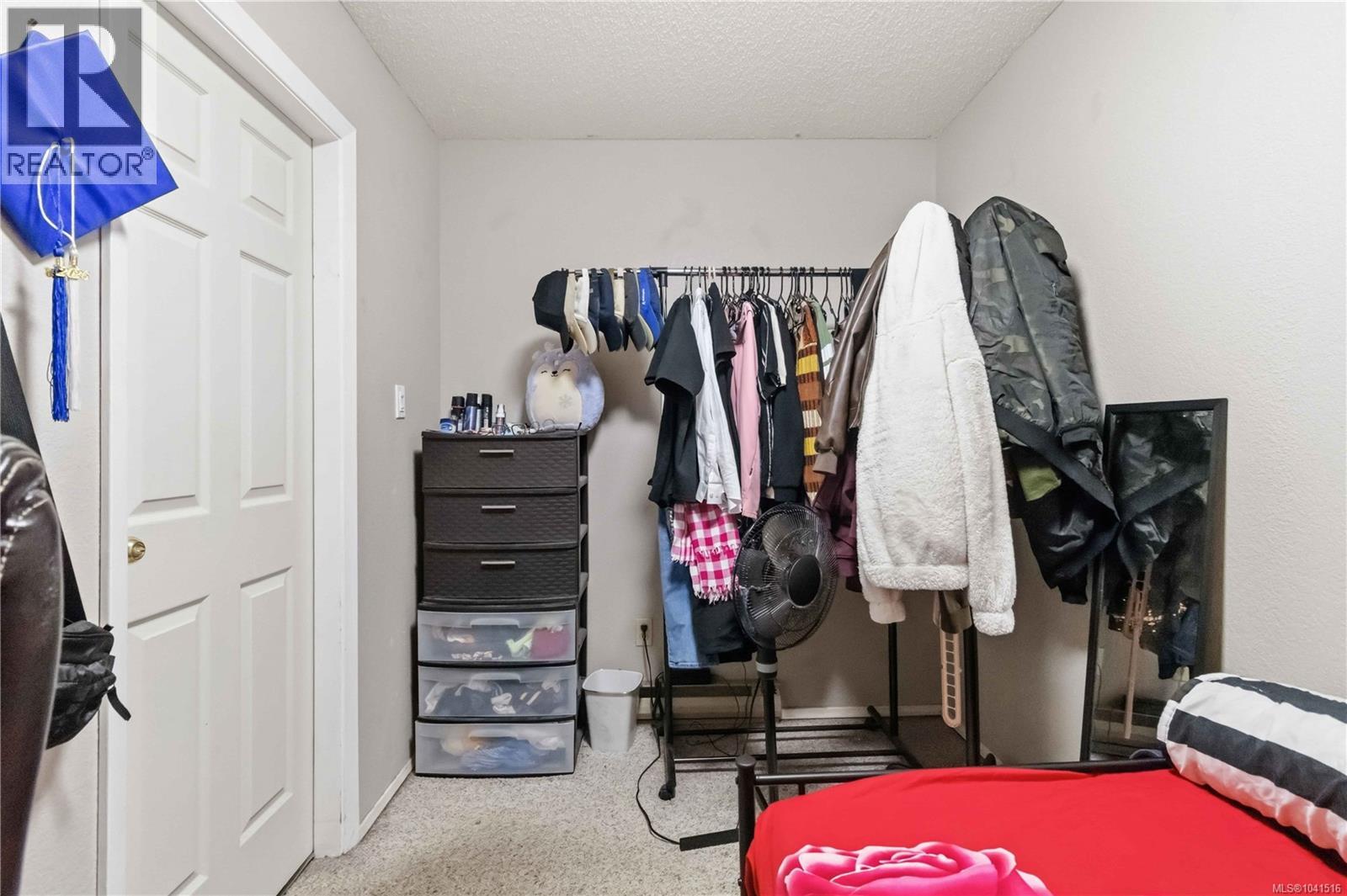 306 1525 Hillside Ave Property Photo 21