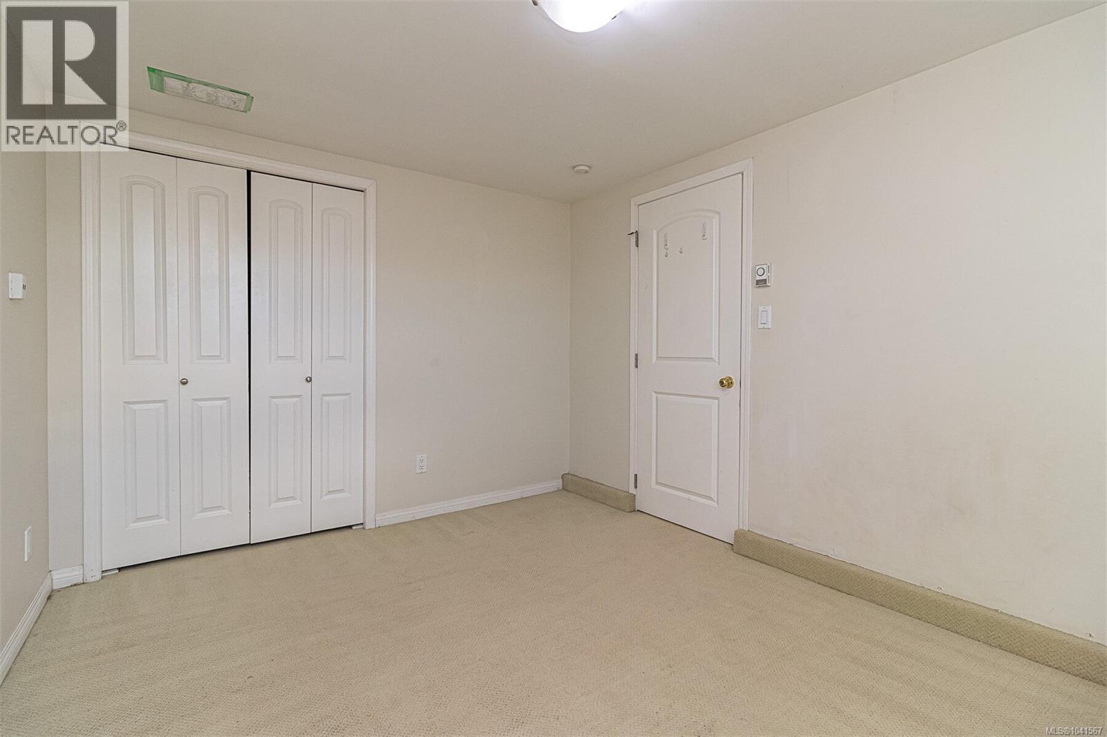 575 Burnside Rd E Property Photo 20