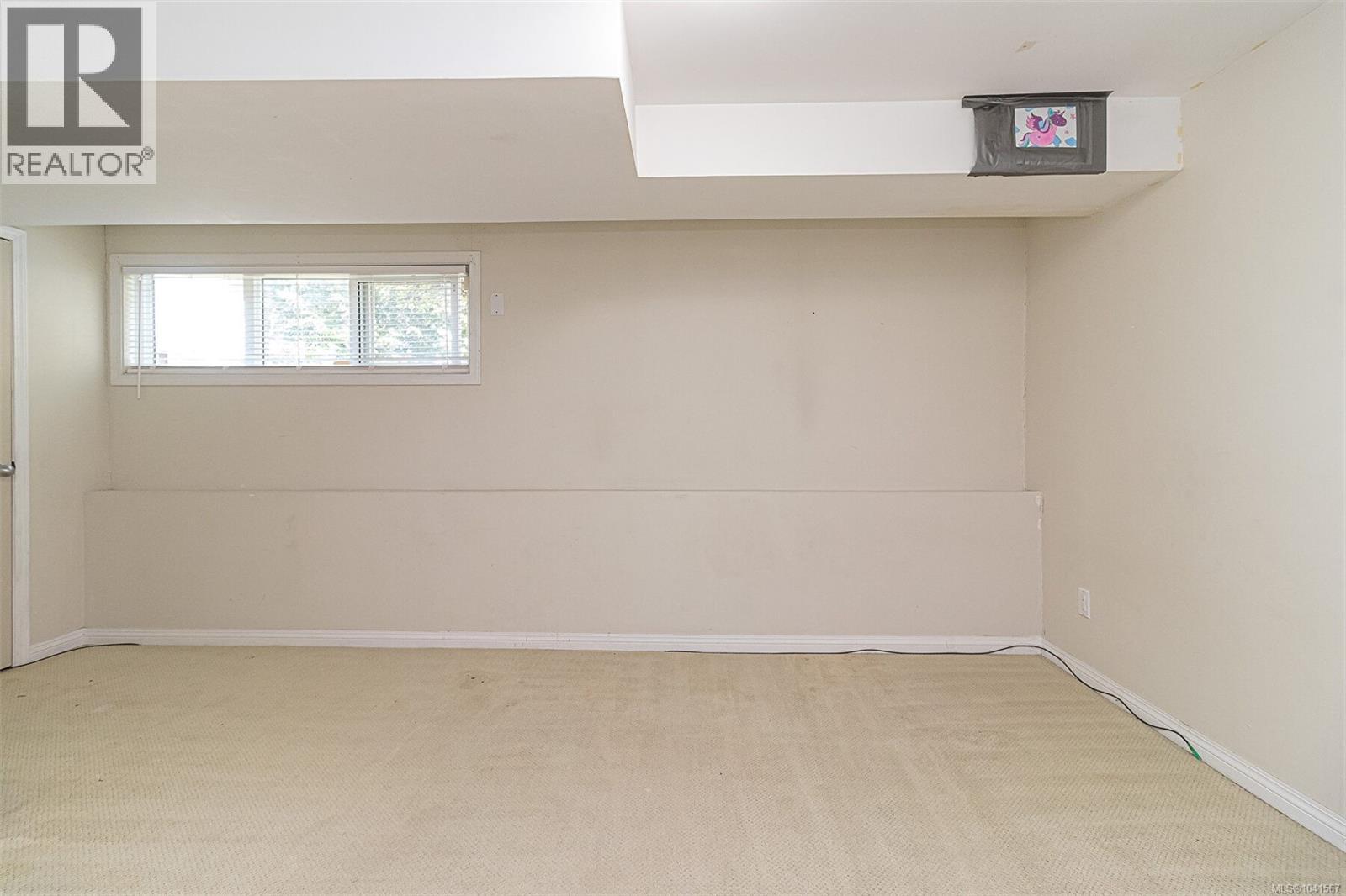 575 Burnside Rd E Property Photo 22