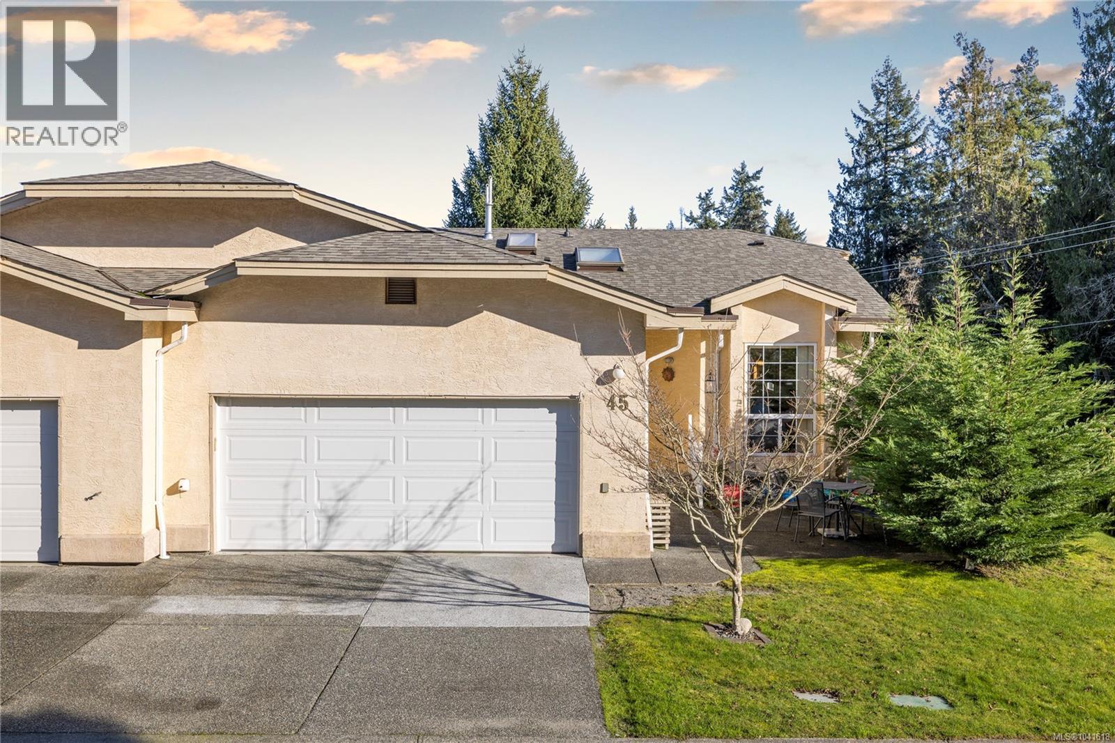 45 2979 River Rd Property Photo 1