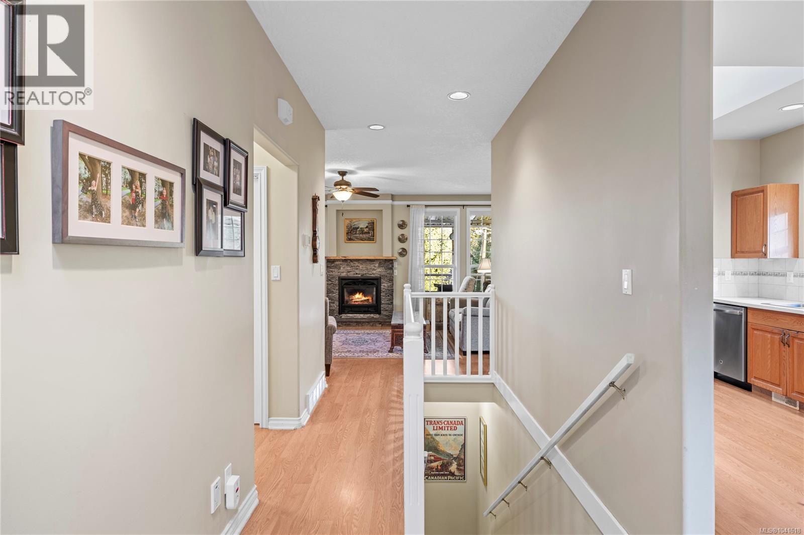 45 2979 River Rd Property Photo 7