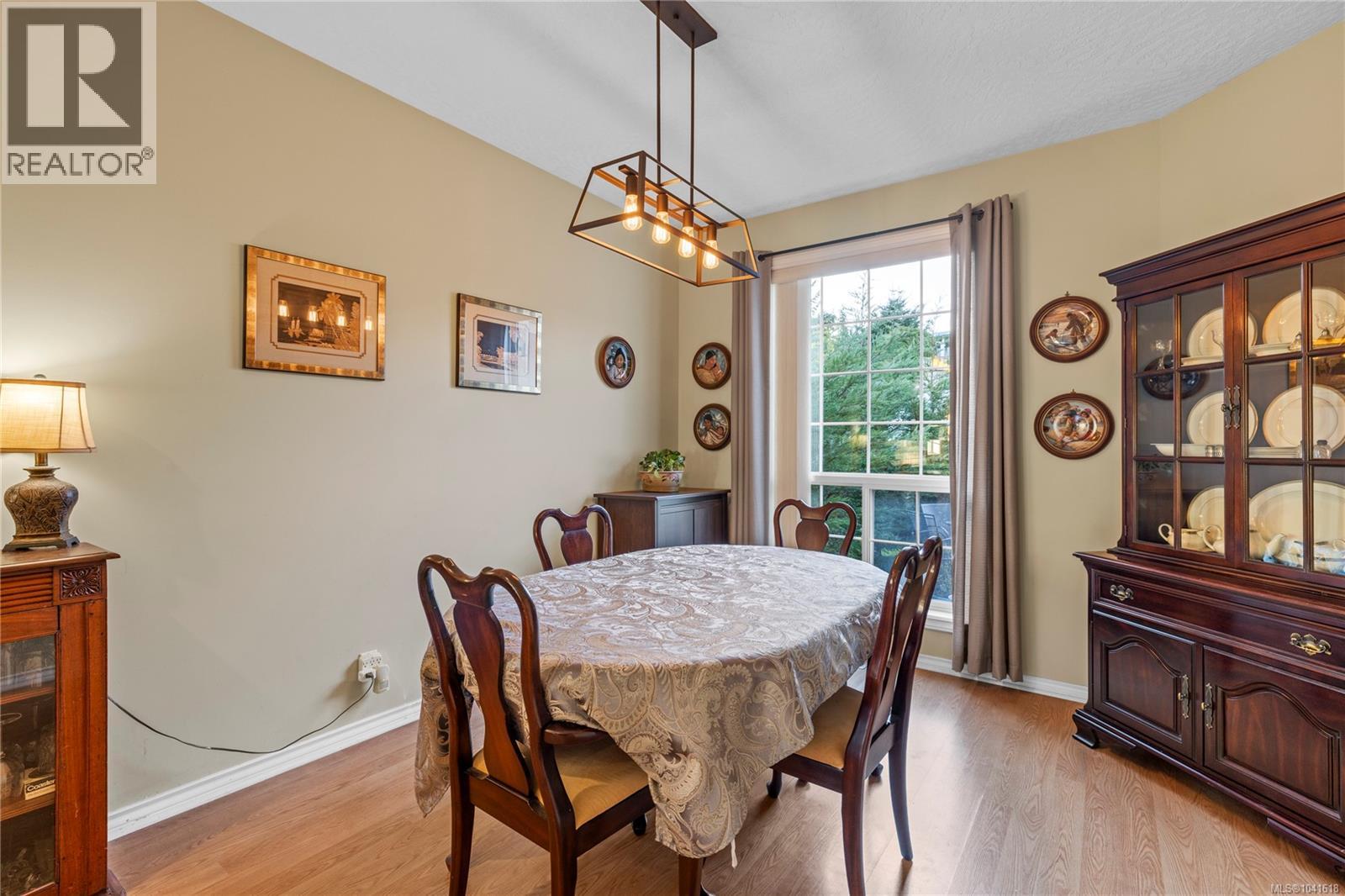 45 2979 River Rd Property Photo 13