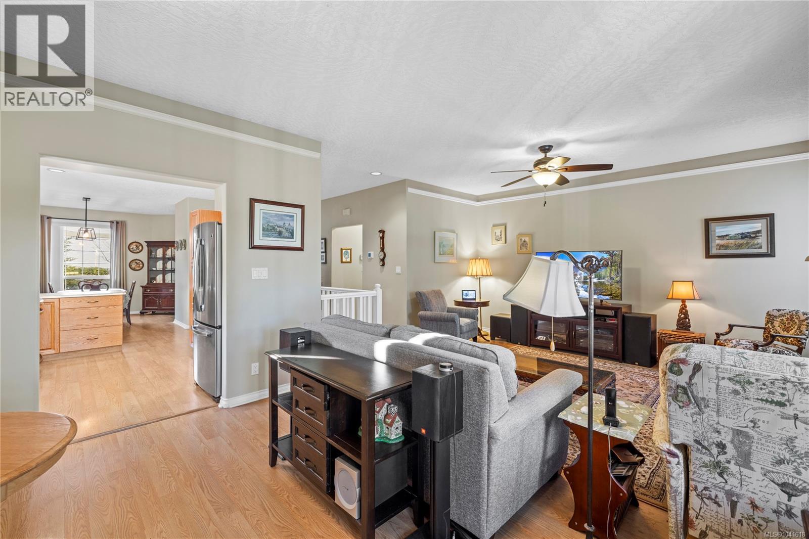 45 2979 River Rd Property Photo 16