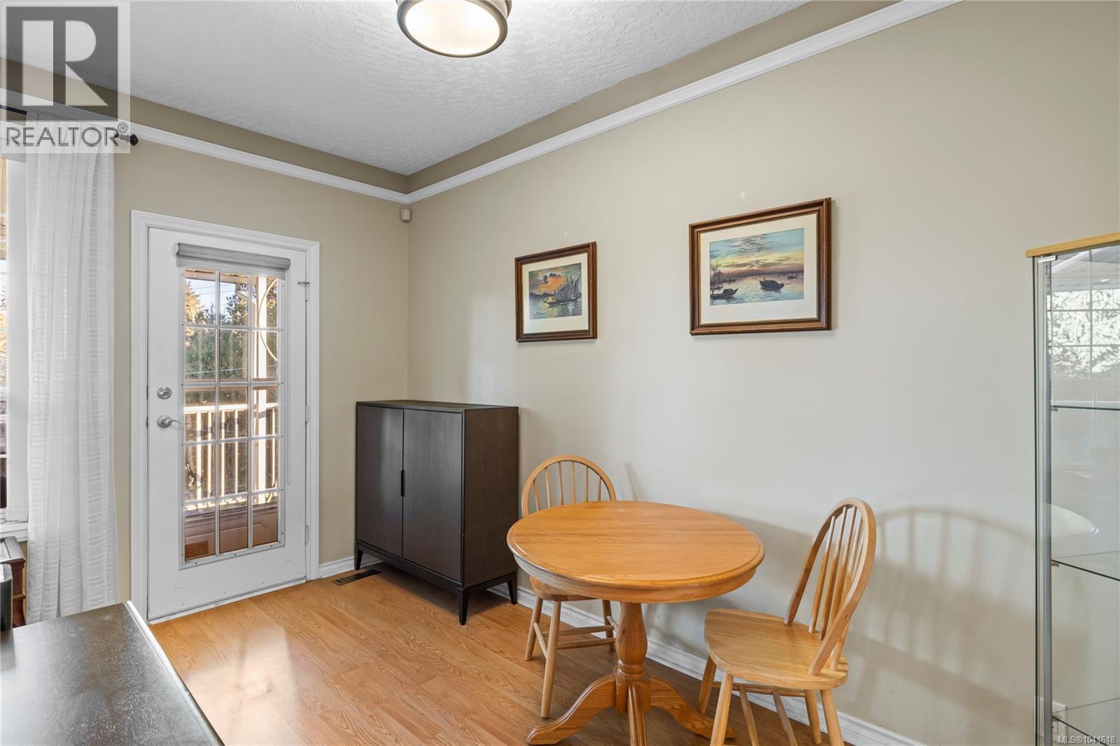 45 2979 River Rd Property Photo 19