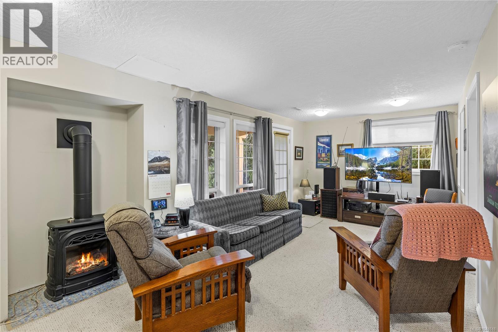 45 2979 River Rd Property Photo 28