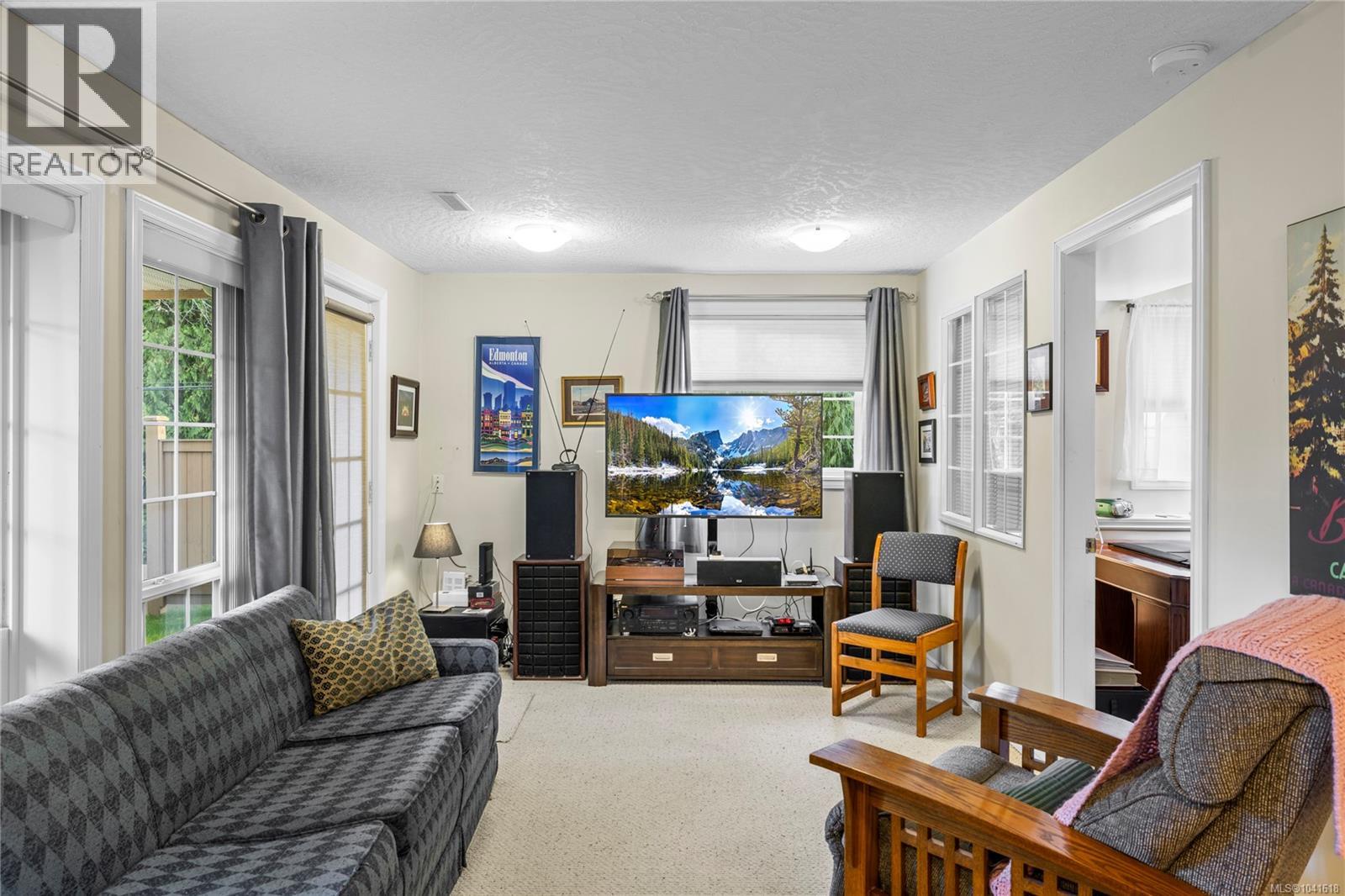 45 2979 River Rd Property Photo 29