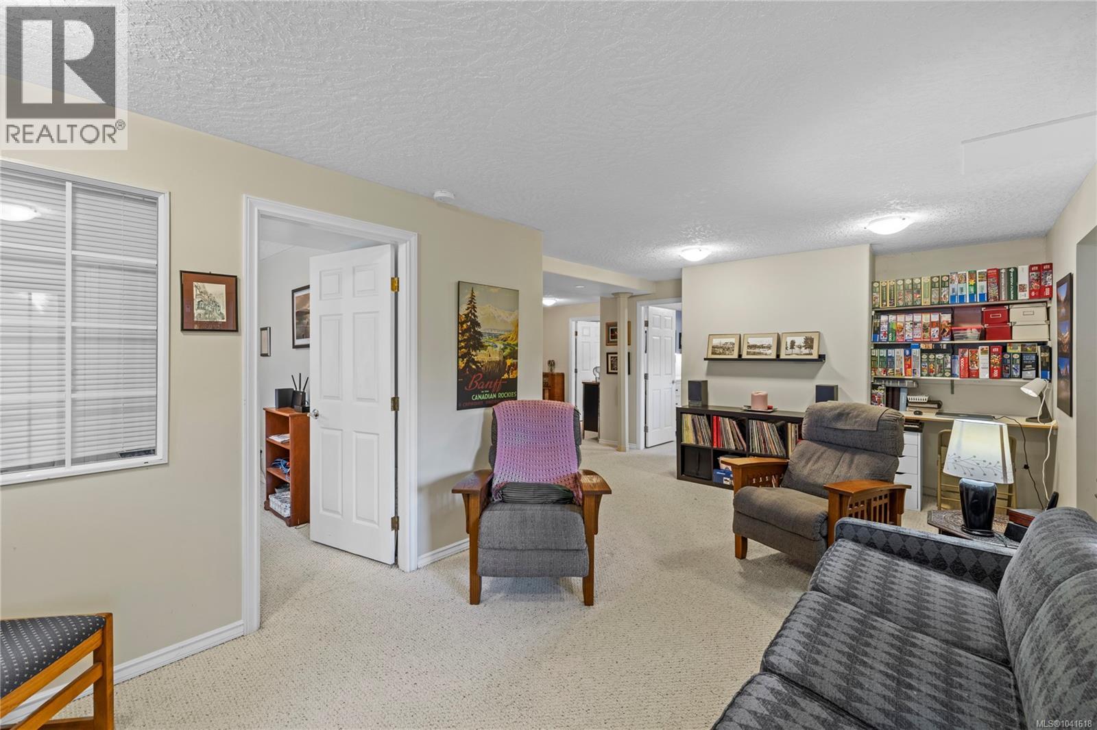 45 2979 River Rd Property Photo 30