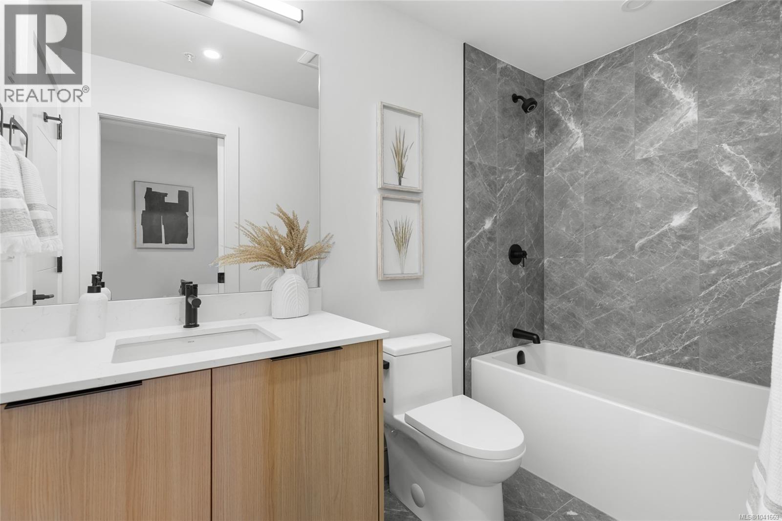 606 2341 Bear Mountain Pkwy Property Photo 33