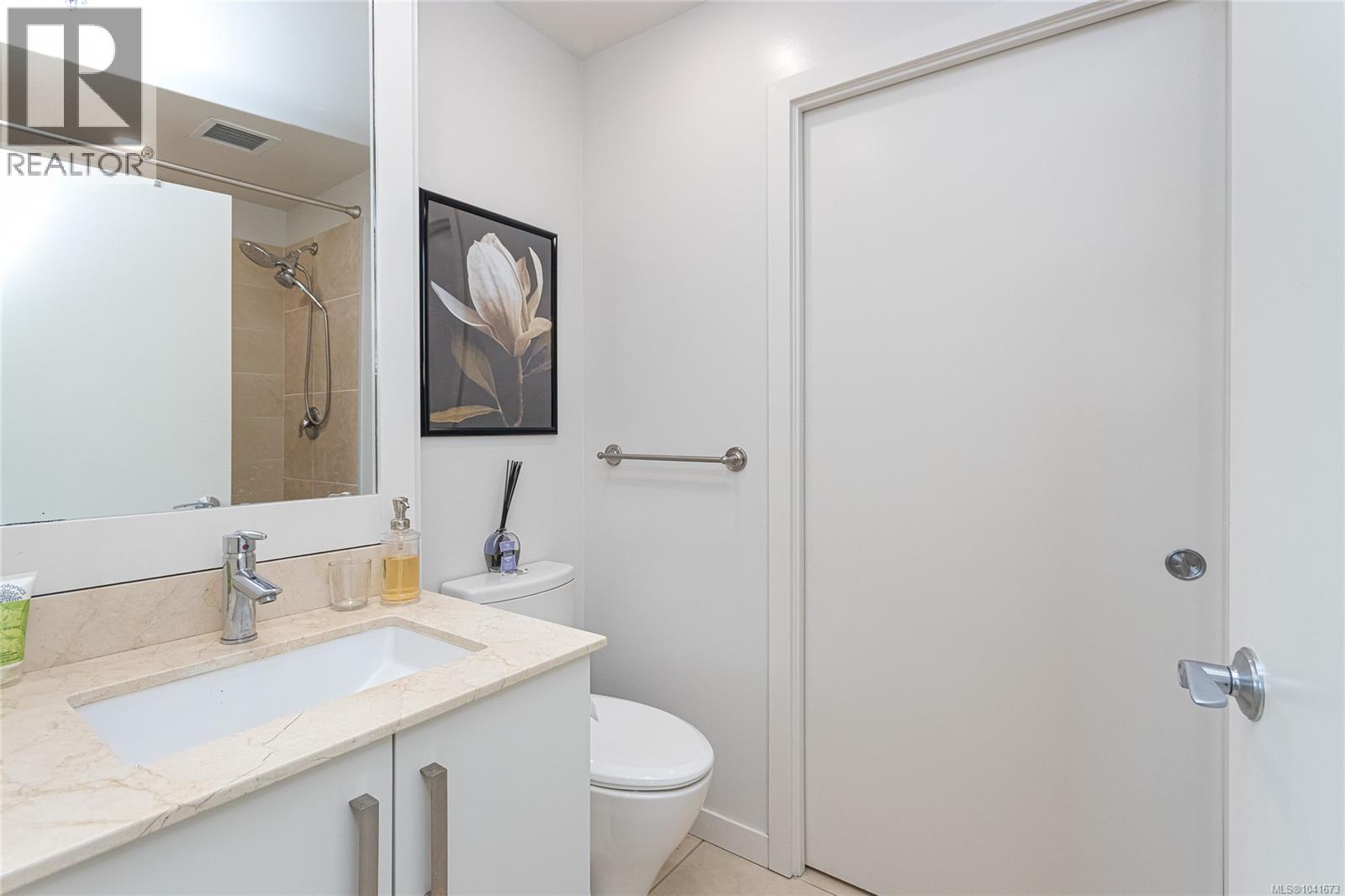 406 391 Tyee Rd Property Photo 19